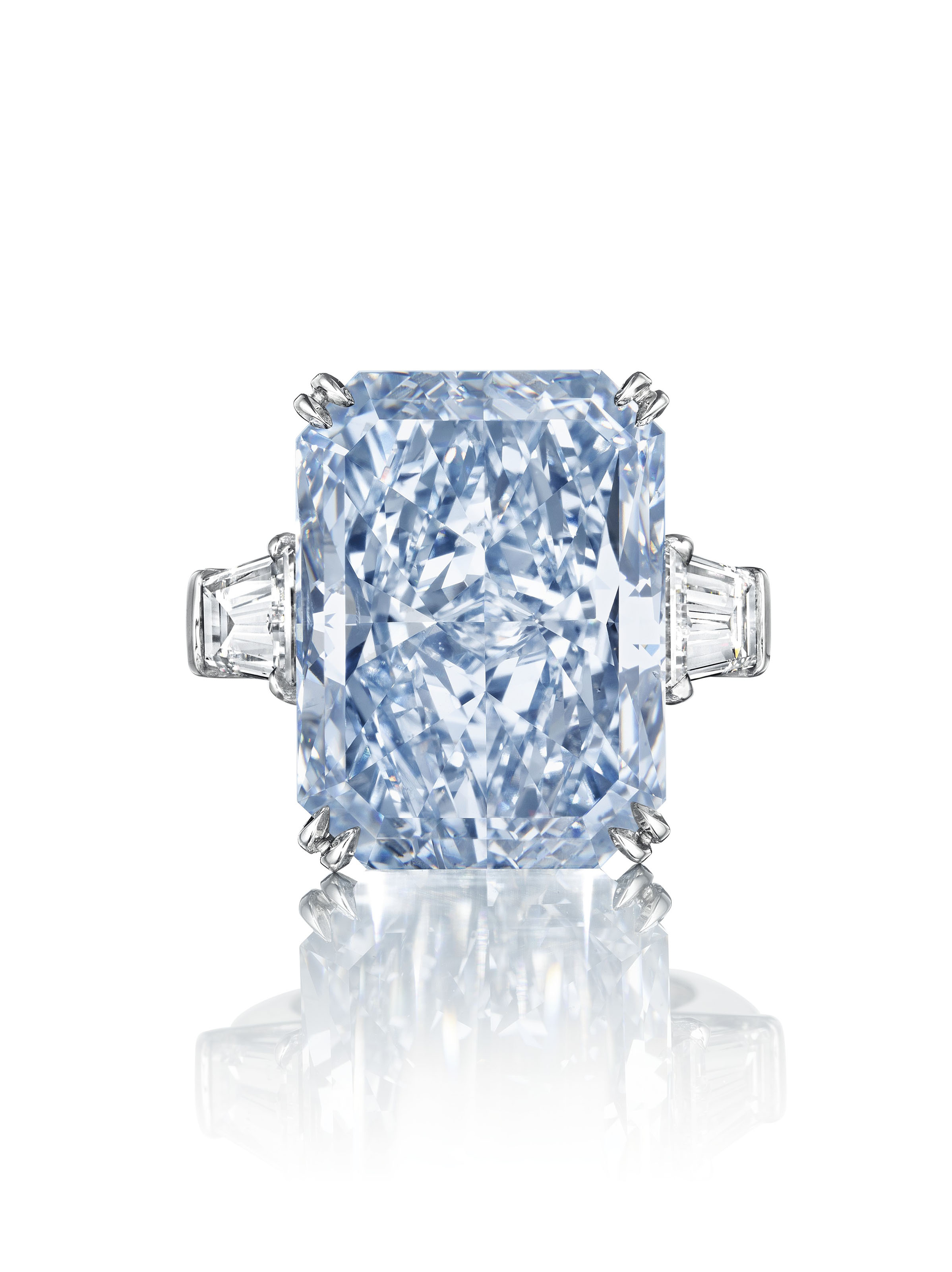 A Magnificent Colored Diamond Ring Ring Colored Diamond Christie S