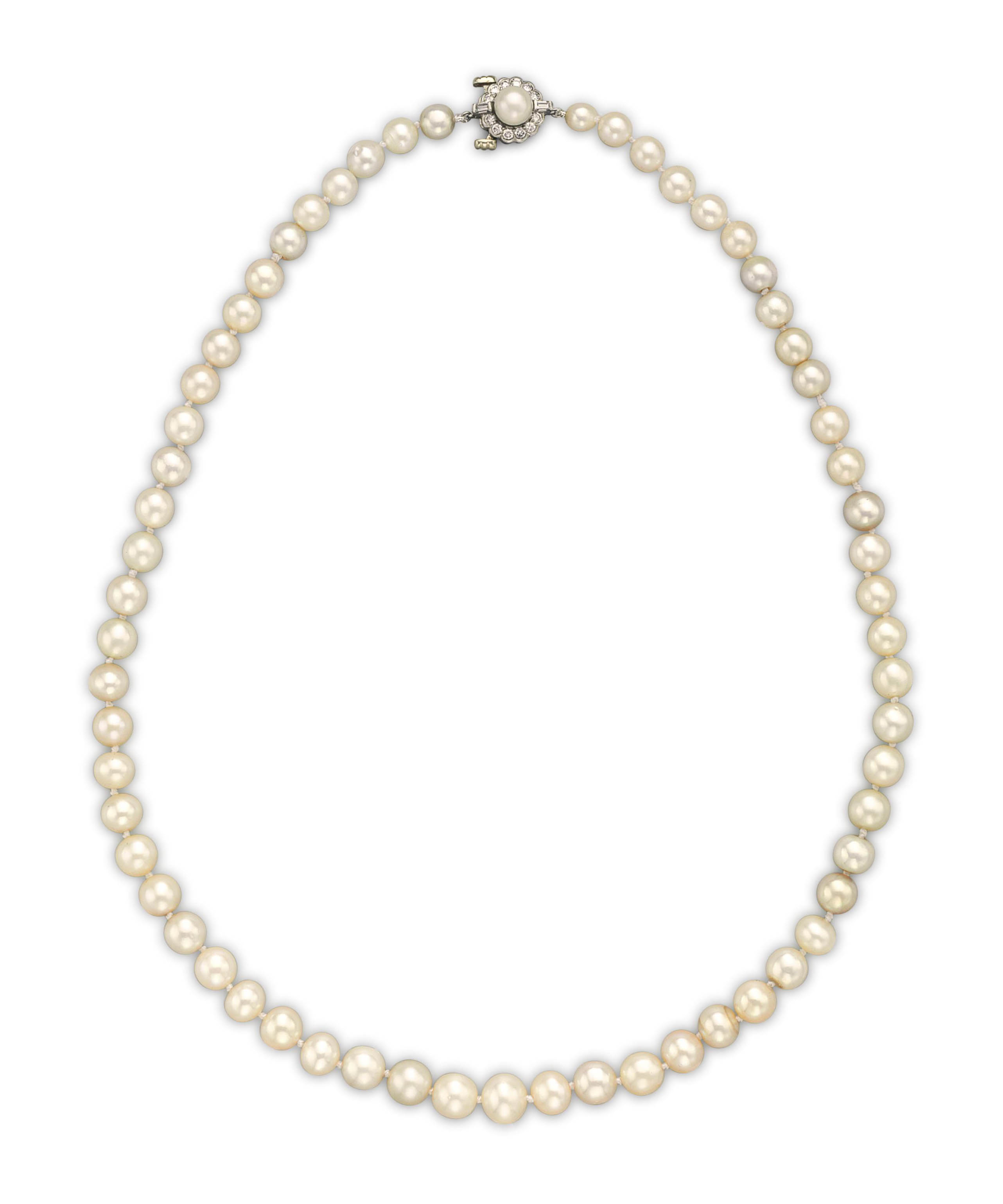 A SINGLESTRAND NATURAL PEARL NECKLACE