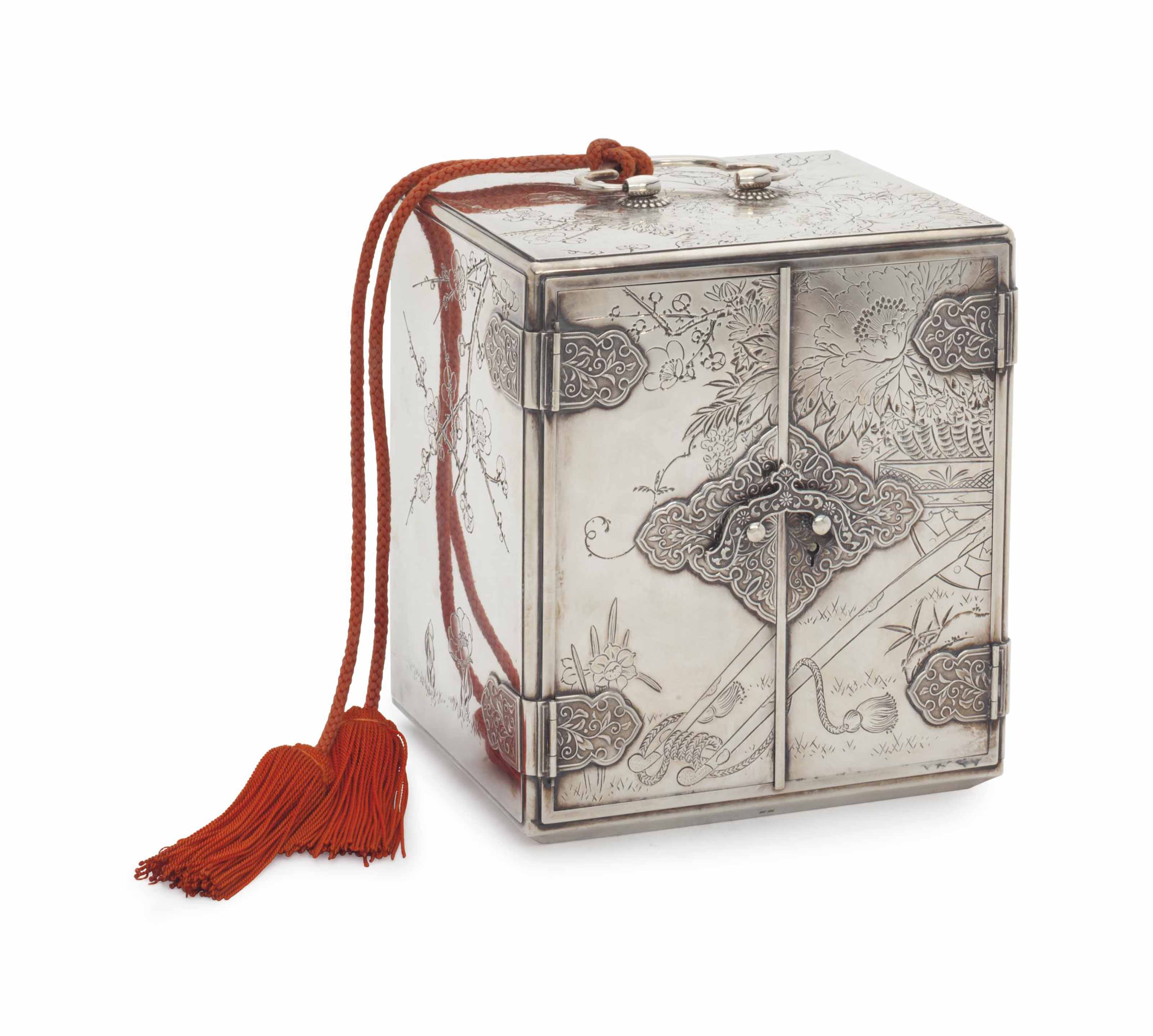 A JAPANESE SILVER MOUNTED JEWELRY BOX , 20TH CENTURY Christie's