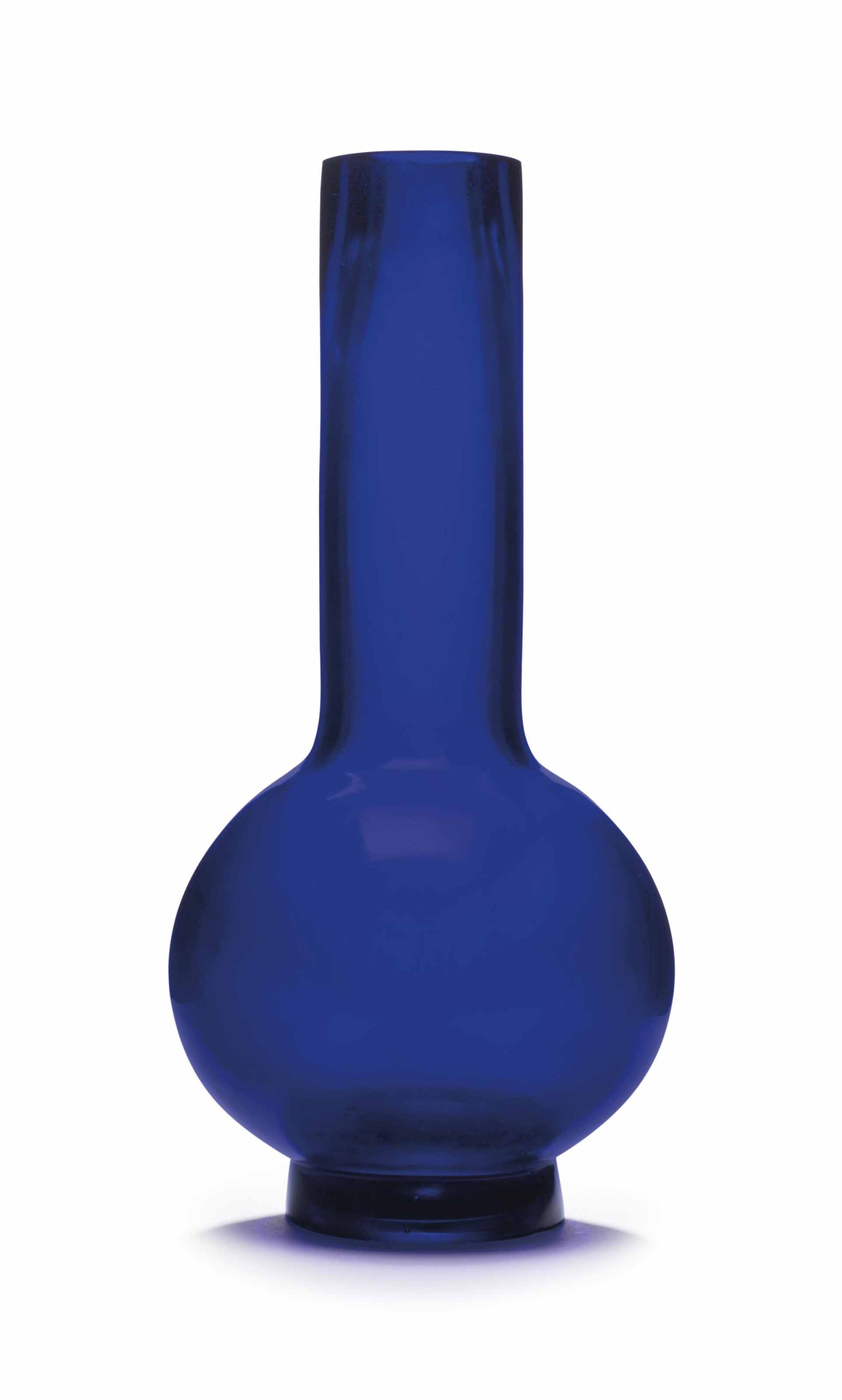 a chinese large blue glass bottle vase detailsx