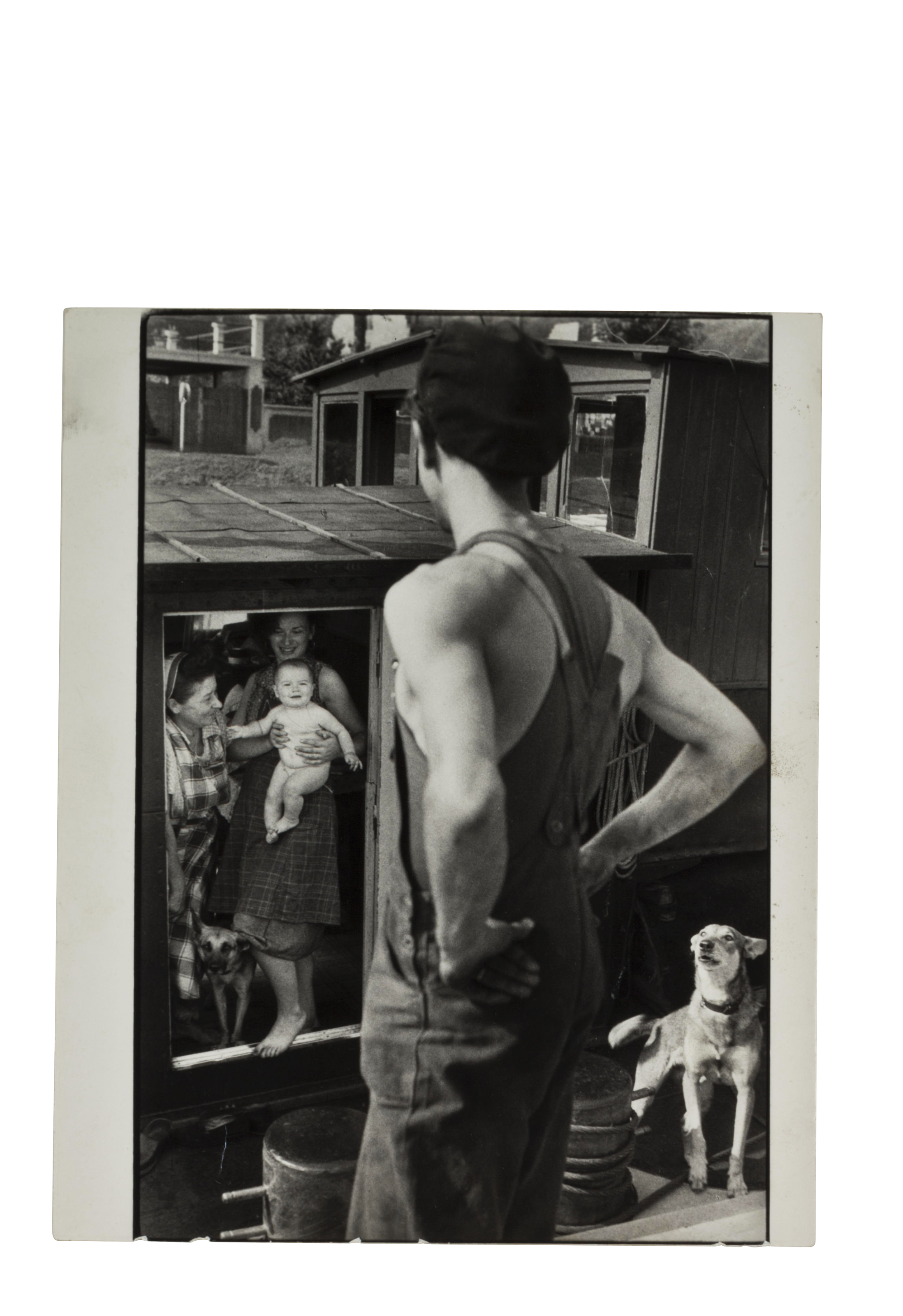 HENRI CARTIER–BRESSON (1908–2004), Lock at Bougival, France