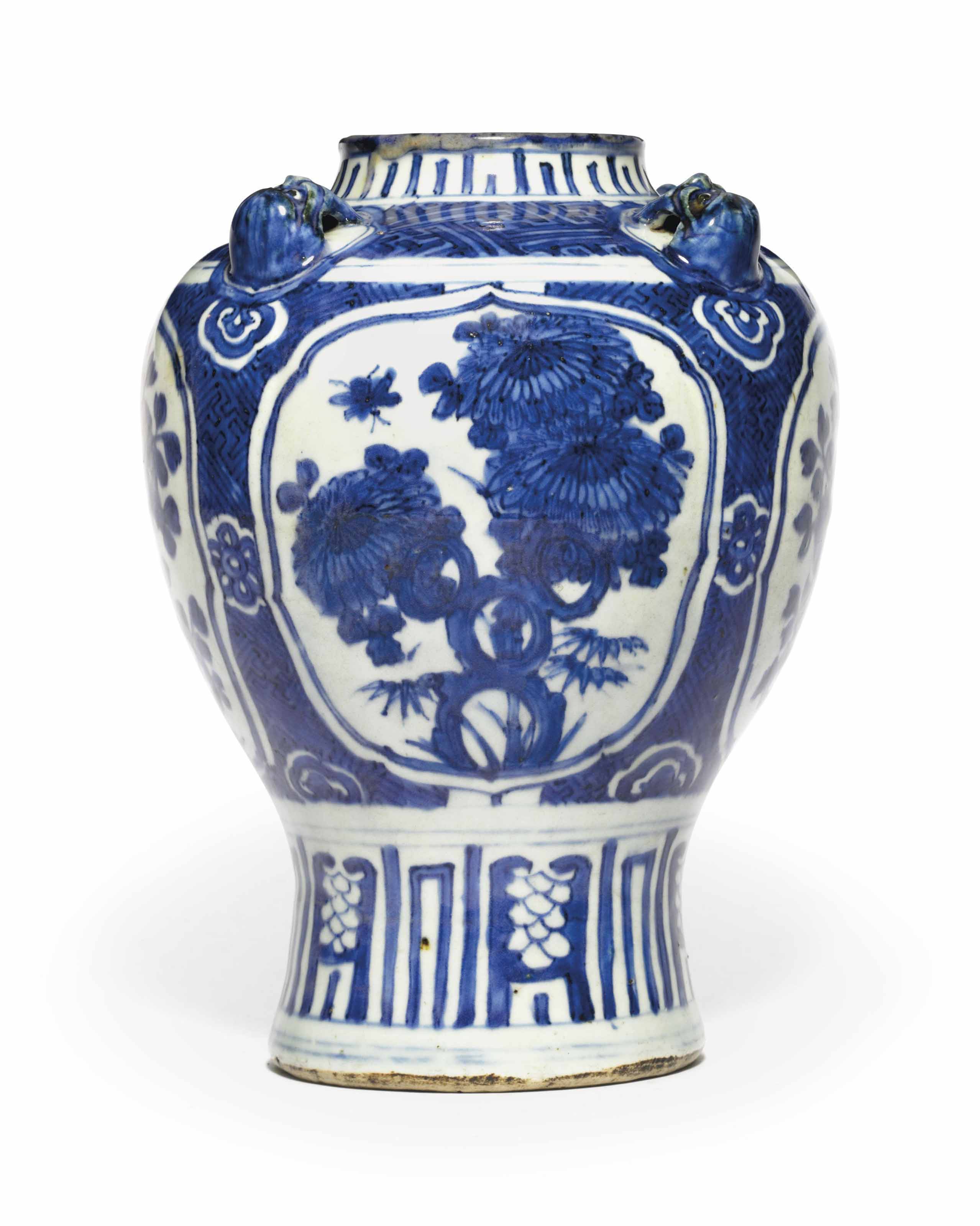 A BLUE AND WHITE JAR , LATE MING DYNASTY, 17TH CENTURY Christie's