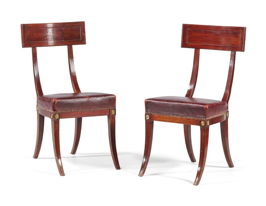 PAIRE DE CHAISES DE STYLE DIRECTOIRE, XXEME SIECLE Christie's