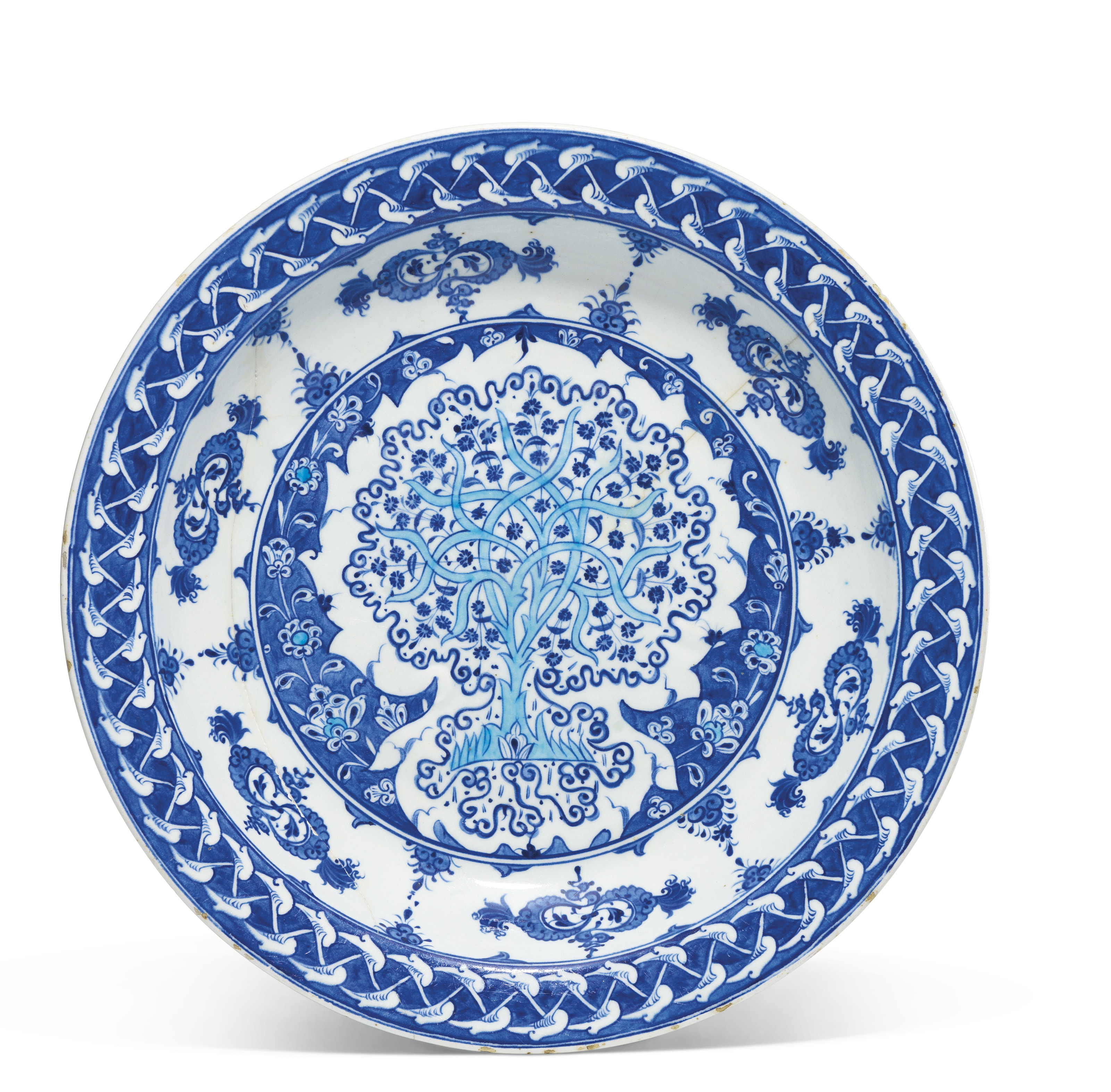 A RARE AND IMPRESSIVE BLUE AND WHITE IZNIK POTTERY DISH , OTTOMAN