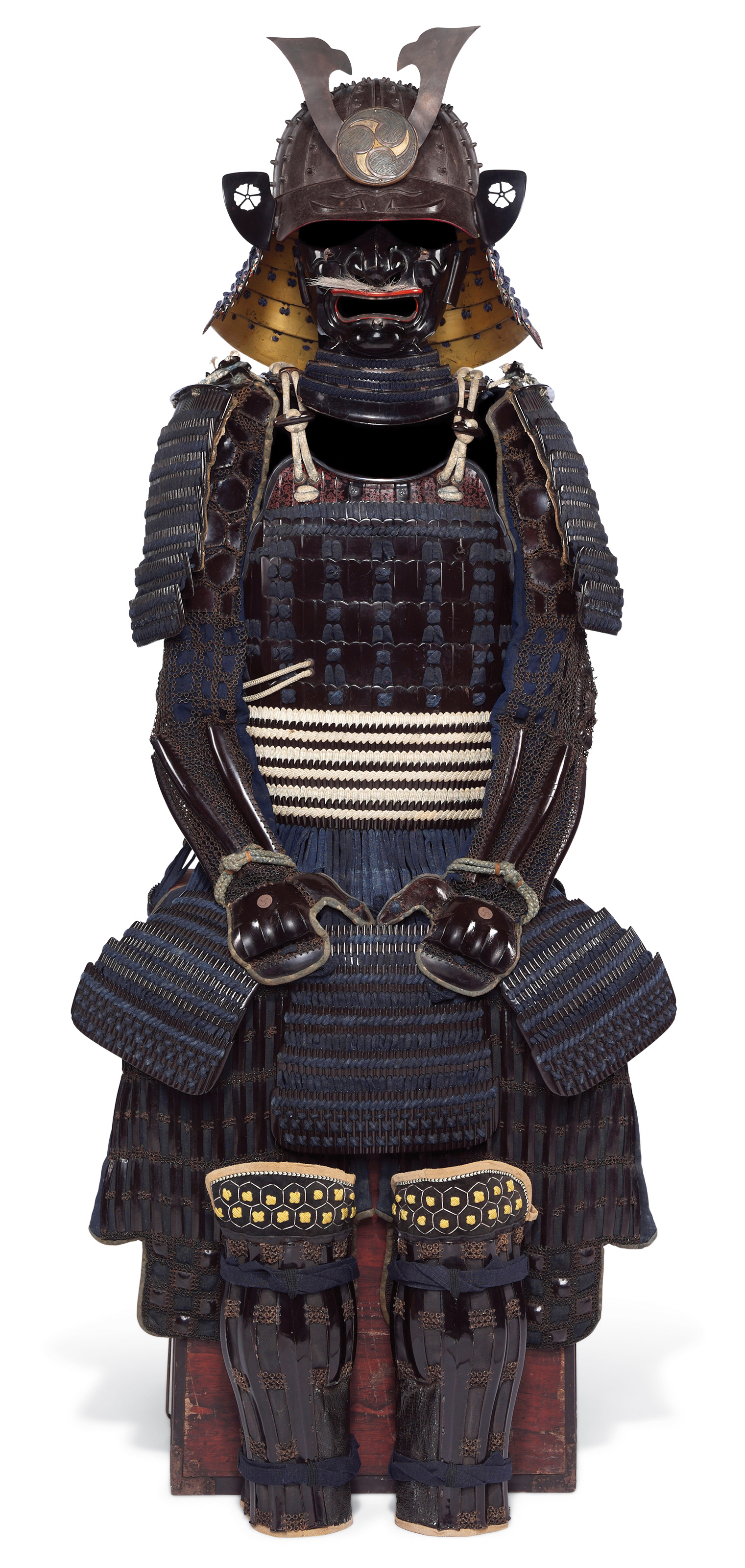 A MOGAMIDO GUSOKU [SUIT OF ARMOUR WITH FIVEPLATE CHEST], EDO PERIOD