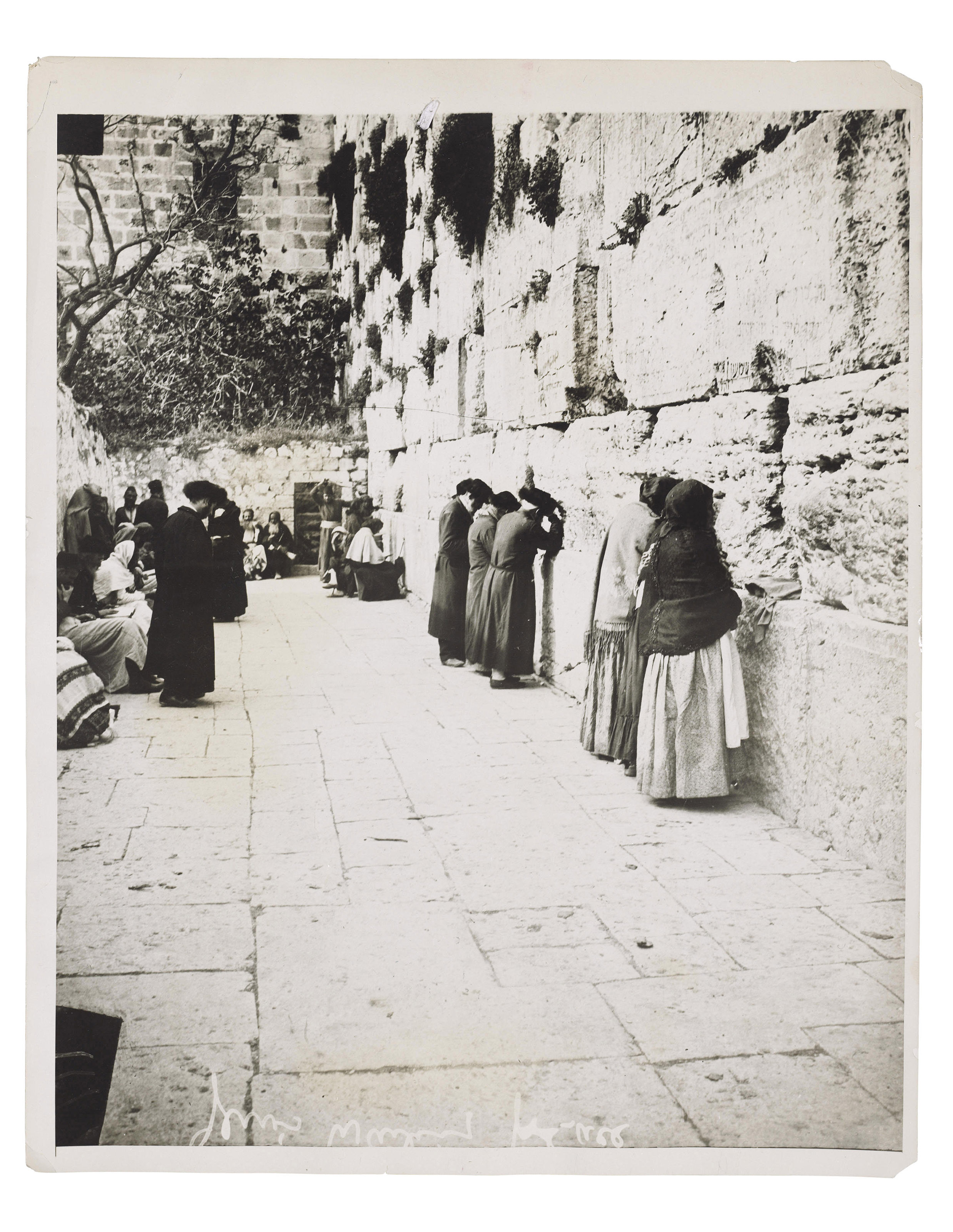 18 PRESS PHOTOGRAPHS, DATED 1929, PALESTINE RIOTS | Christie’s