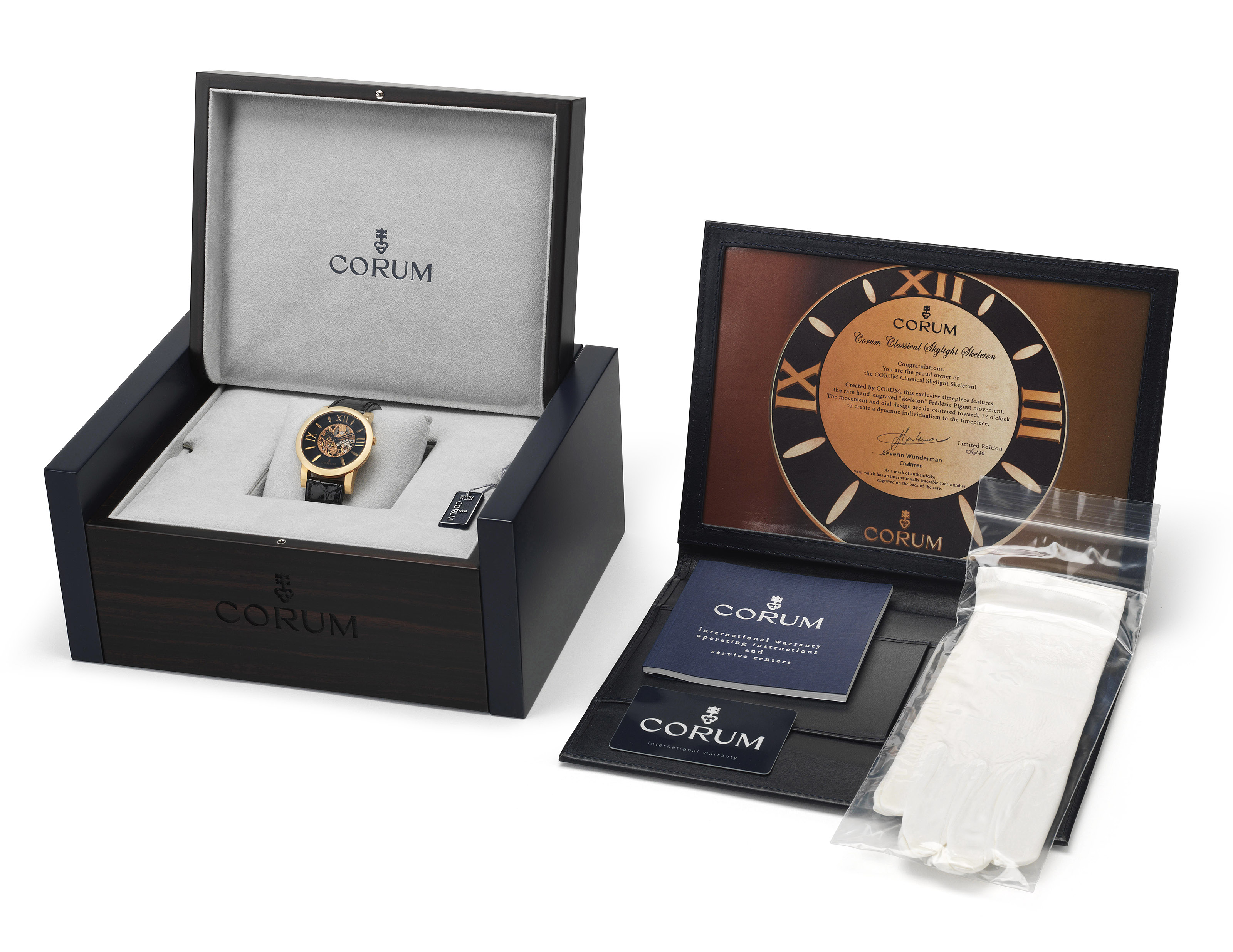 Écrin / Boîte à Montre Corum Vintage - Modèle Années 2000 - Couleur Bleue - Occasion