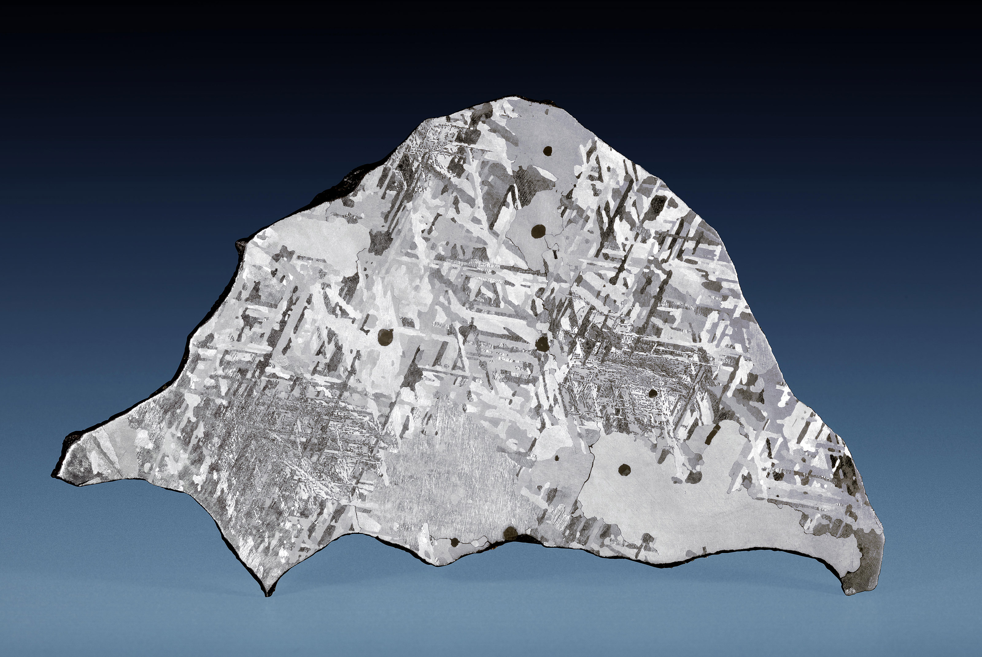 A MOUNT DOOLING METEORITE, IRON METEORITE — IC NORTH YILGARN