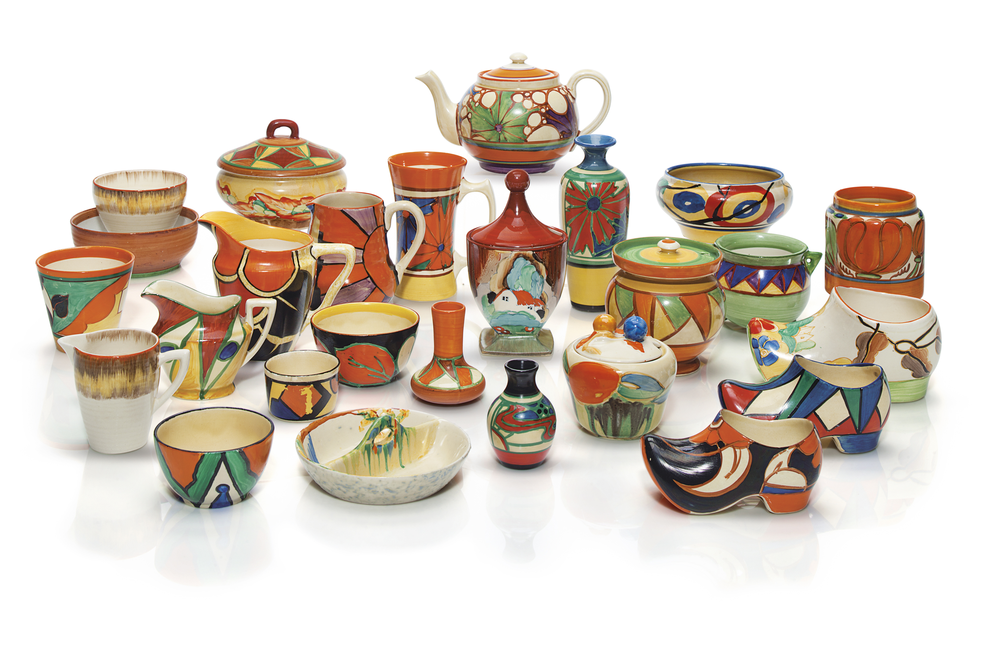 A GROUP OF CLARICE CLIFF WARES, 20TH CENTURY, VARIOUS BLACK RED