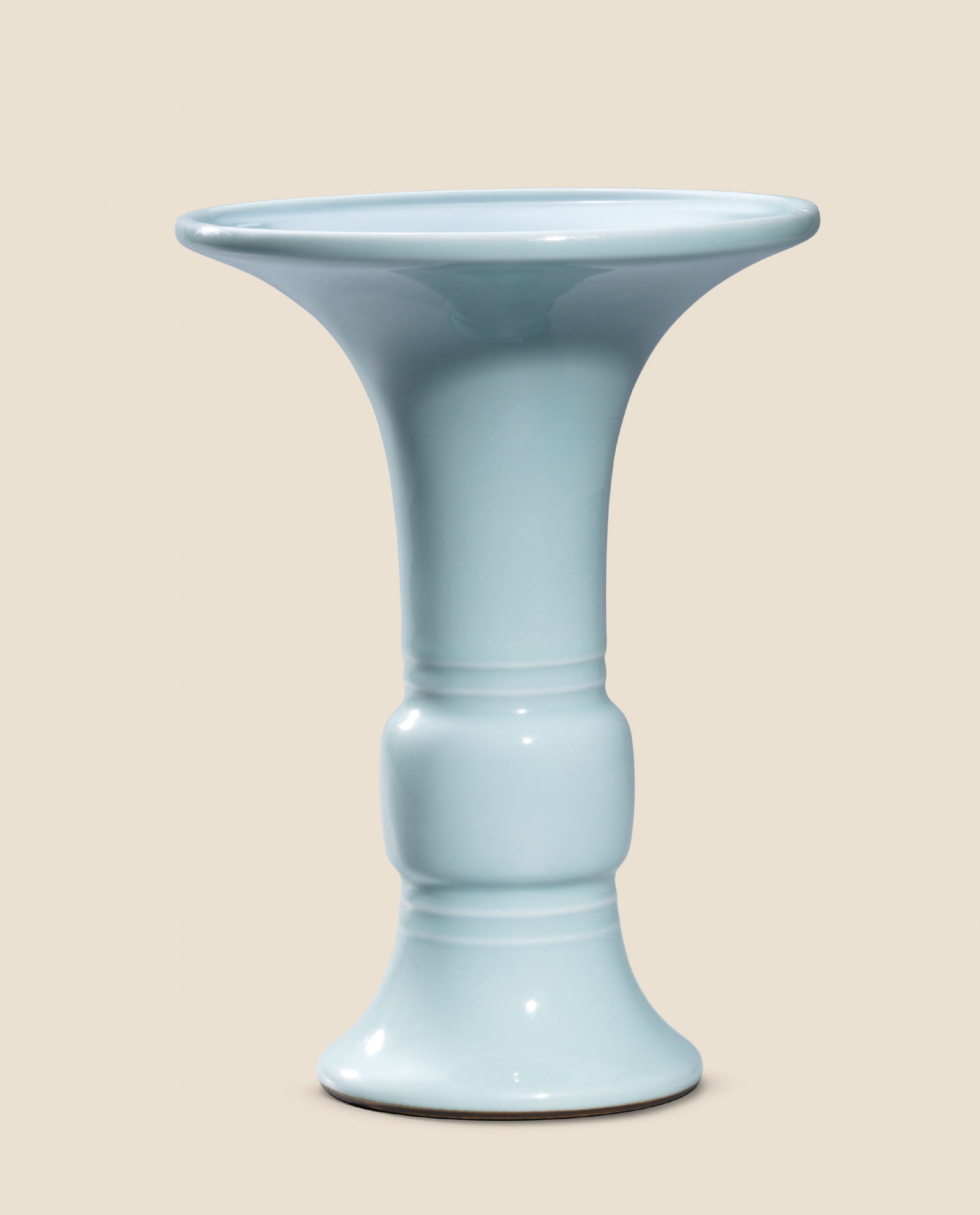 A VERY RARE RU-TYPE GLAZED GU-SHAPED VASE, QIANLONG SIX-CHARACTER SEAL MARK IN UNDERGLAZE BLUE AND OF THE PERIOD (1736-1795)... 
