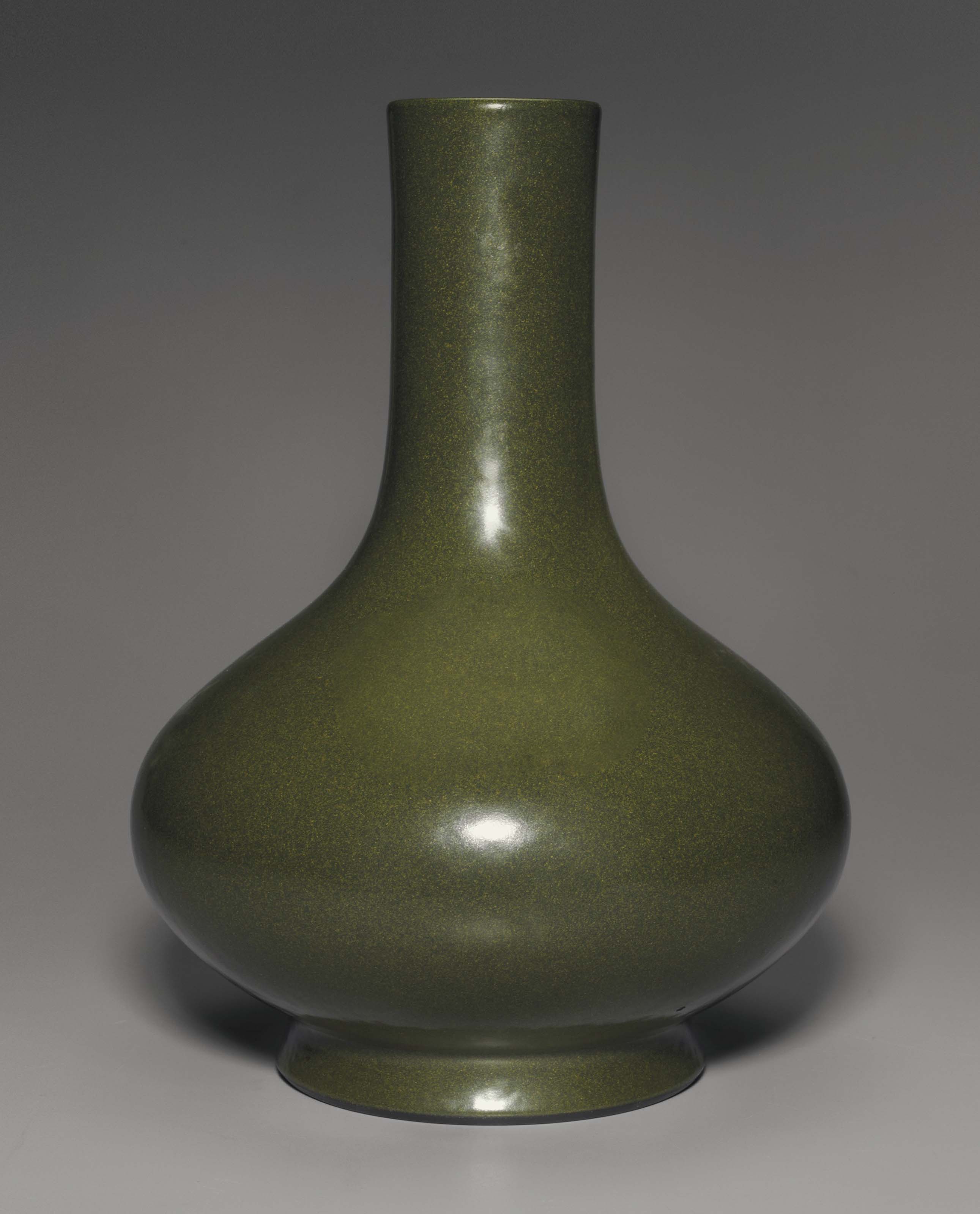A TEADUSTGLAZED VASE , QIANLONG SIXCHARACTER INCISED SEAL MARK AND OF