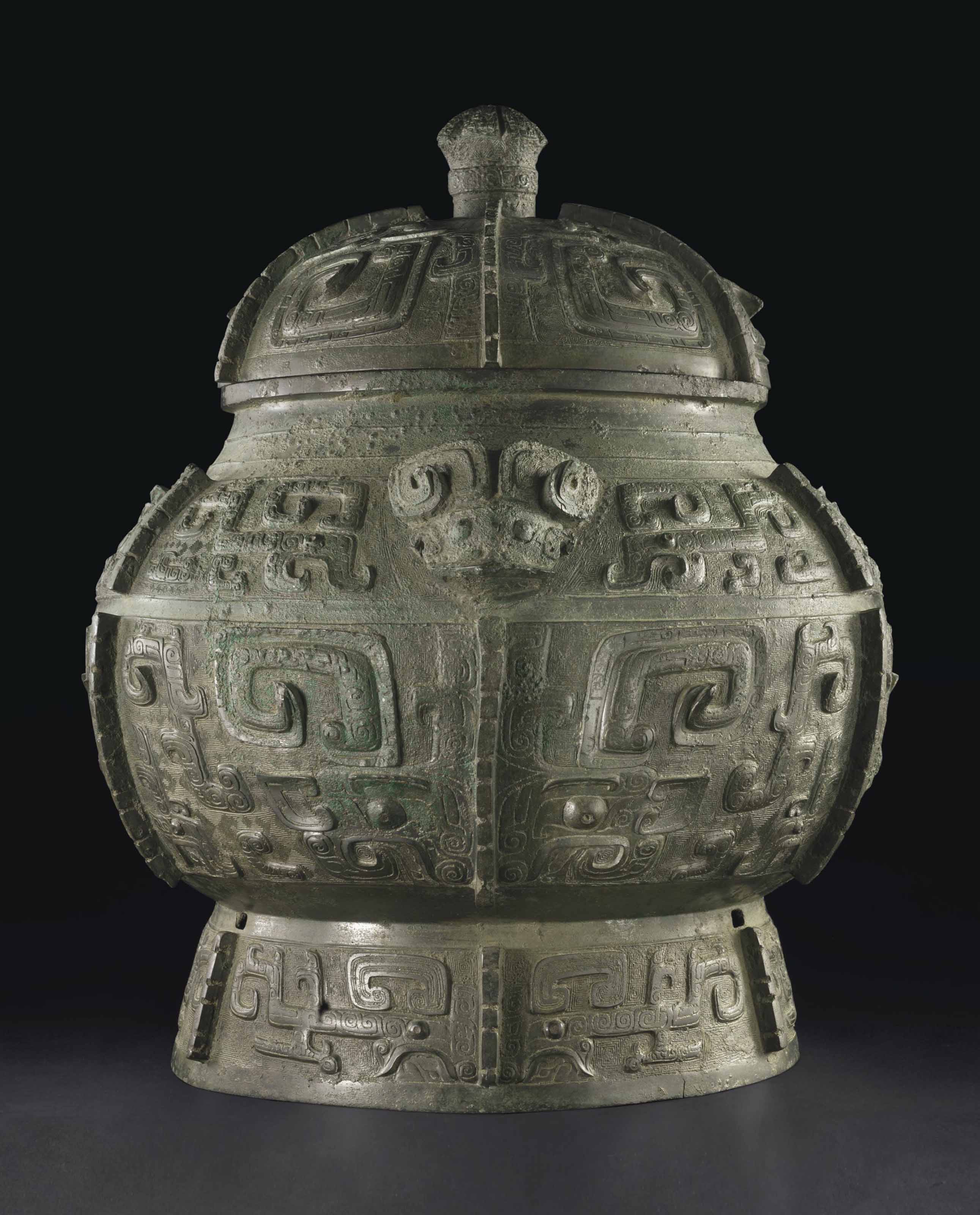 商晚期安陽青銅饕餮紋方尊, LATE SHANG DYNASTY, ANYANG, 13TH-11TH CENTURY BC | Christie's