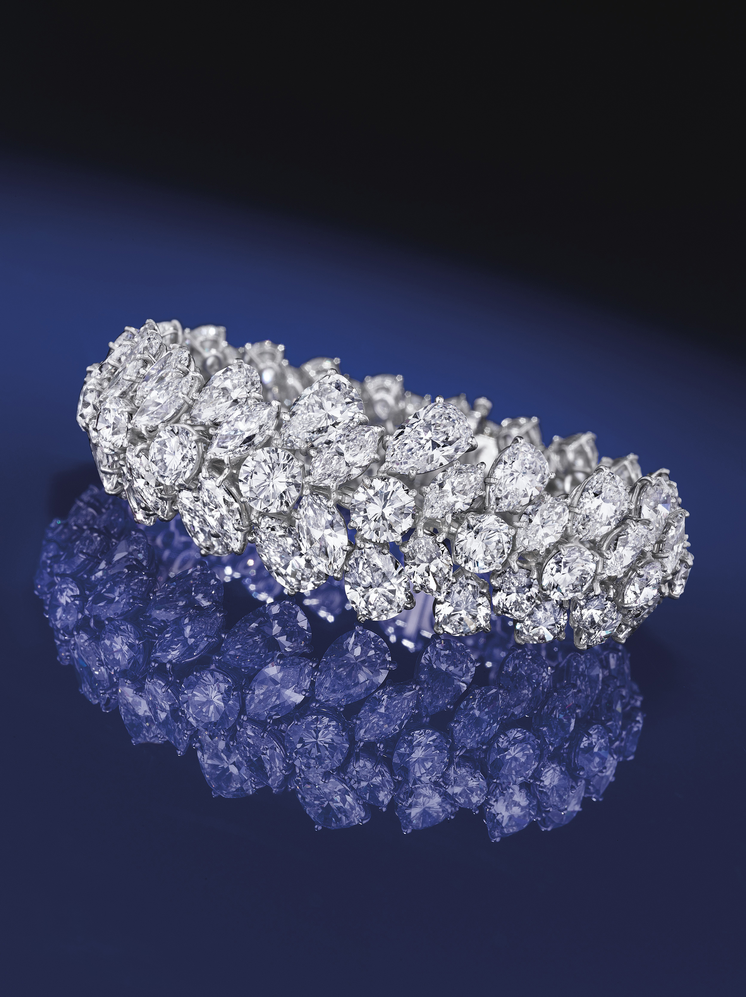 Harry Winston Platinum Estate Diamond Loop Bracelet – Long's Jewelers