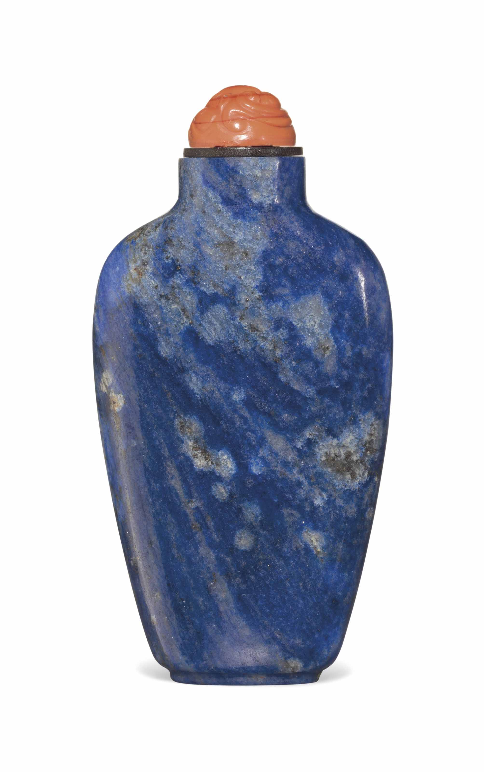 瑠璃硝子　鼻炎壺　藍彩 武士　時代物 1780-1880年青金石鼻煙壺, 1780-1880 | Christie's