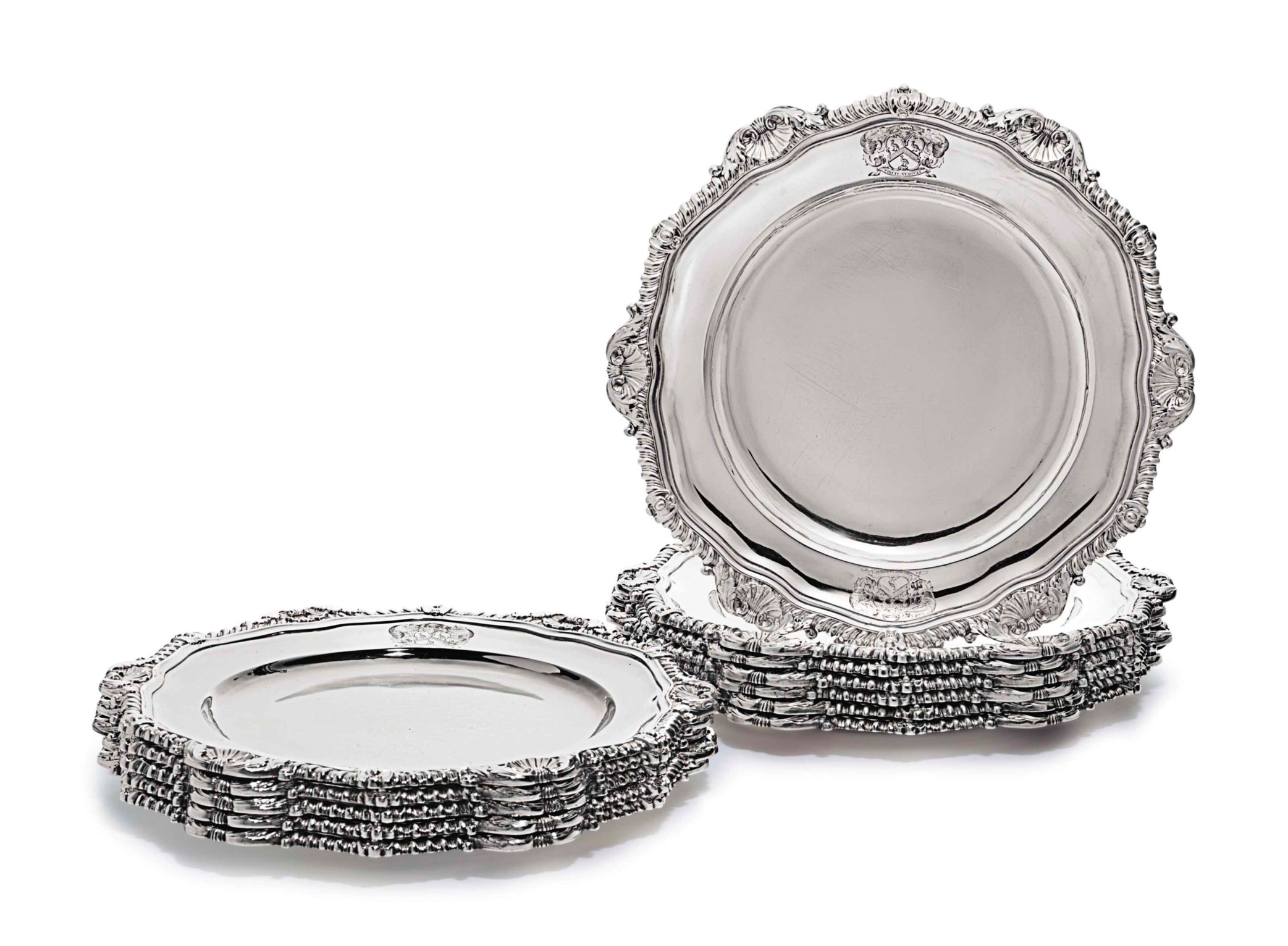 A SET OF TWELVE REGENCY SILVER DINNER PLATES, MARK OF CRADDOCK & REID