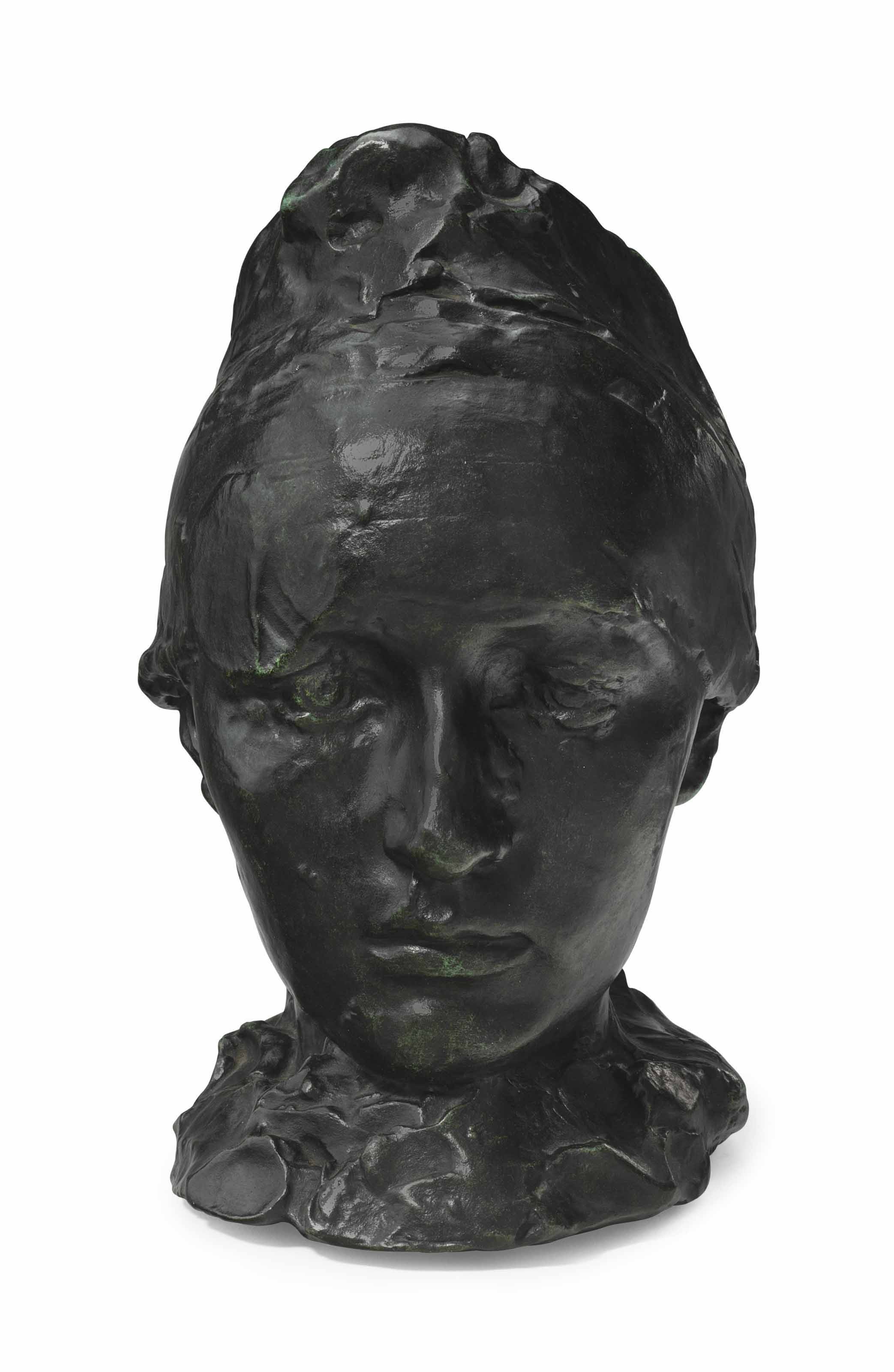Tête de Camille Claudel au bonnet