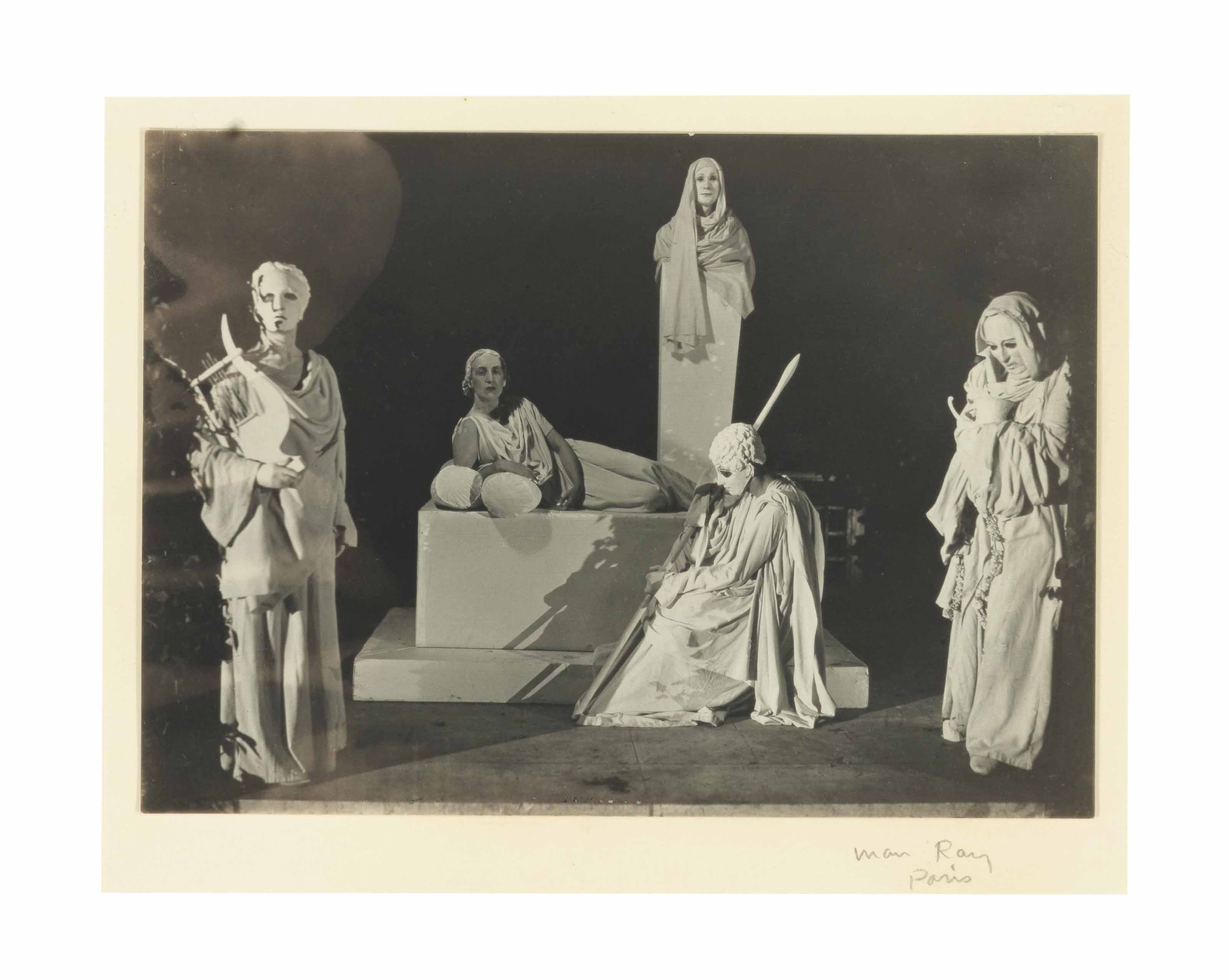 Marie Laure De Noailles Laure De Noailles Marie-Laure de Noailles - Lose in unserem Preisarchiv - LotSearch