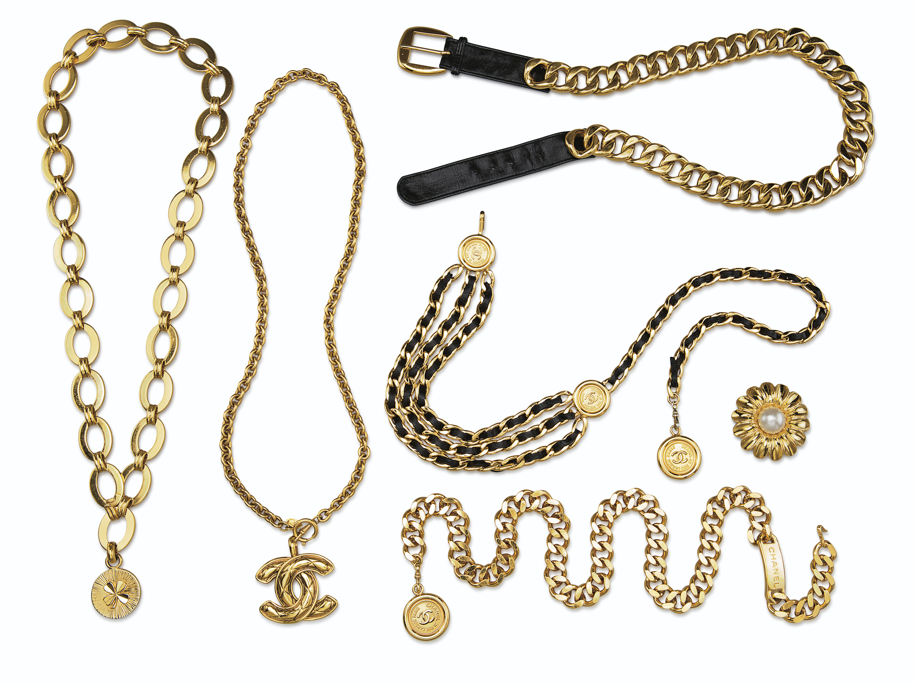 A CHANEL GOLD COSTUME JEWELRY SET, | Christie's