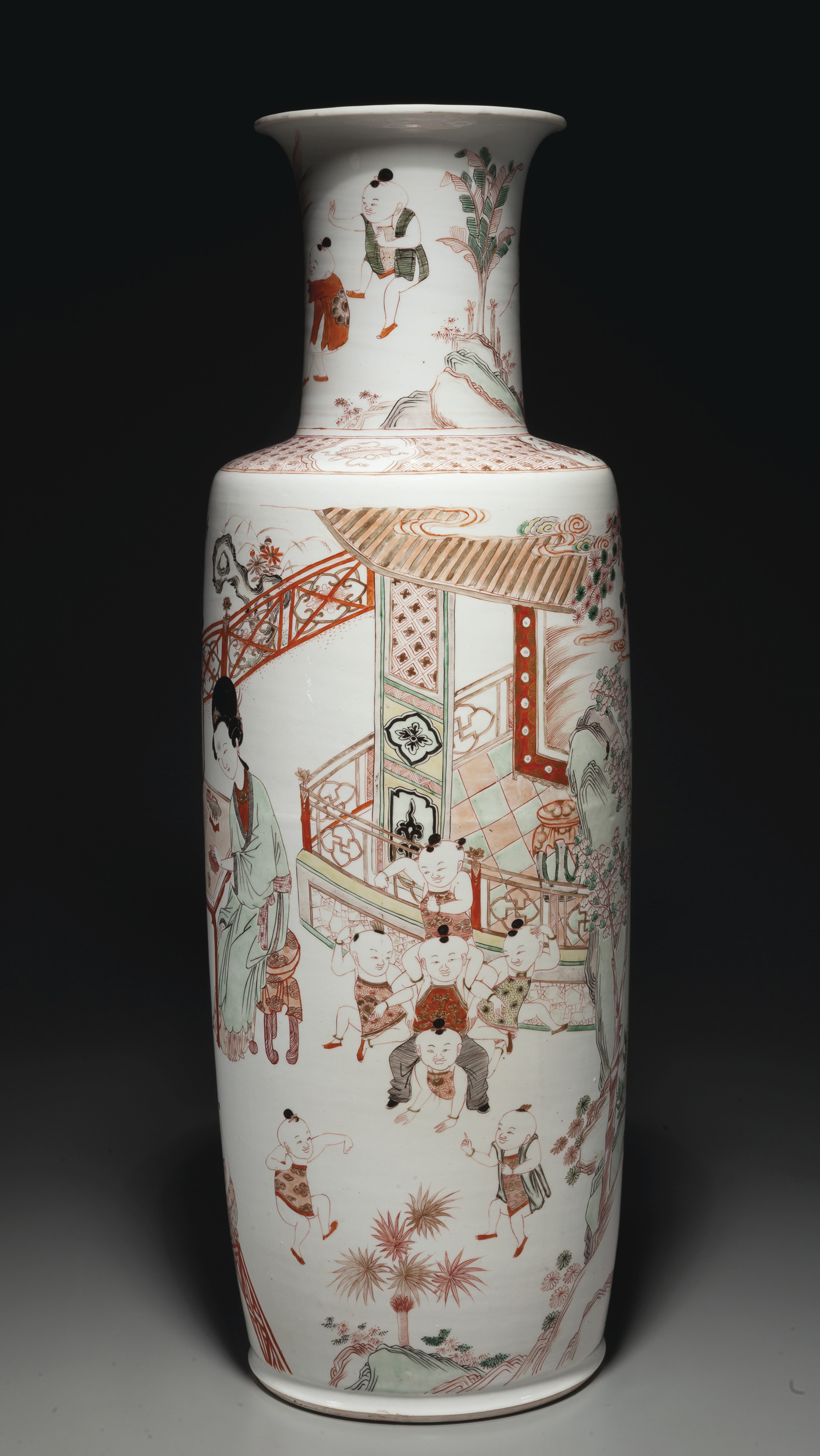 A LARGE FAMILLE VERTE, IRONRED AND GILTDECORATED ROULEAU VASE