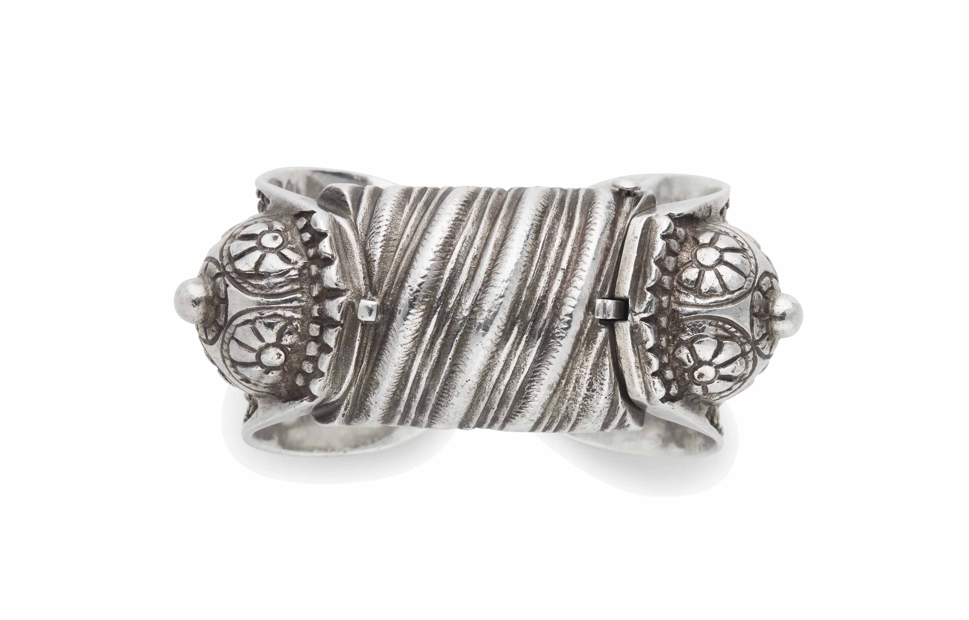 Silver &lsquo;Cambodian&rsquo; bracelet by Ren&eacute; Boivin. Sold for &euro;32,500 on 6 June 2017 at Christie&rsquo;s in Paris