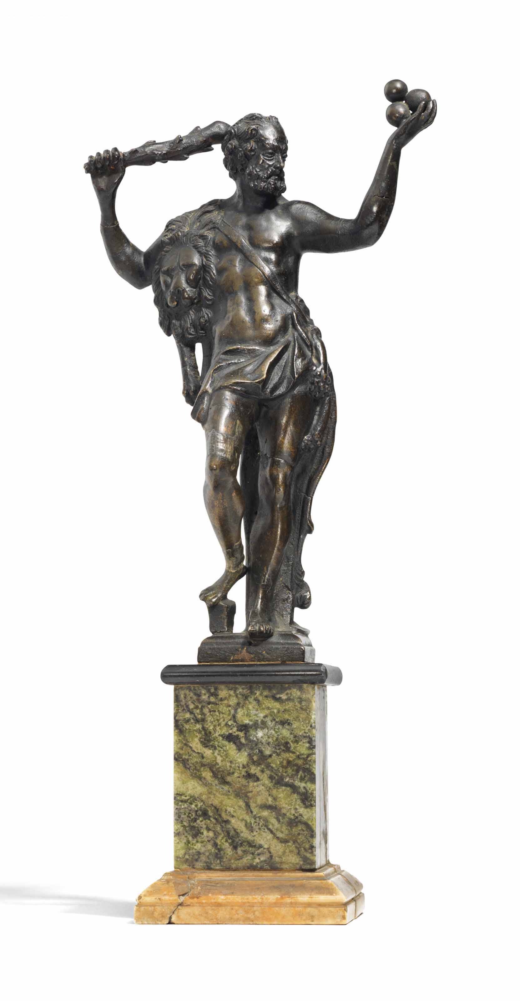 Figure En Bronze Representant Hercule Avec Les Pommes D Or Du