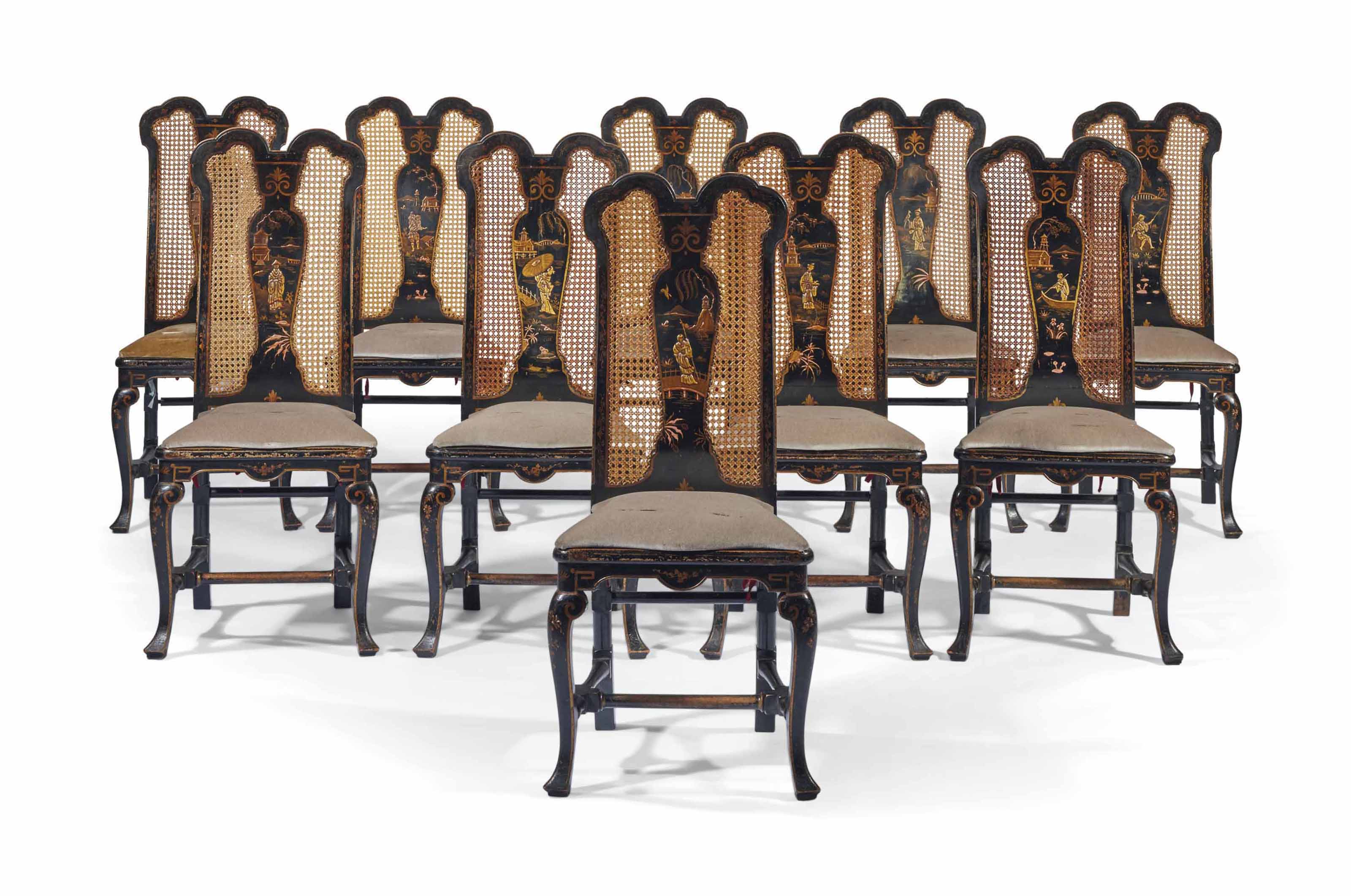 SUITE DE DIX CHAISES DE STYLE GEORGE I , ANGLETERRE, FIN DU XIX E