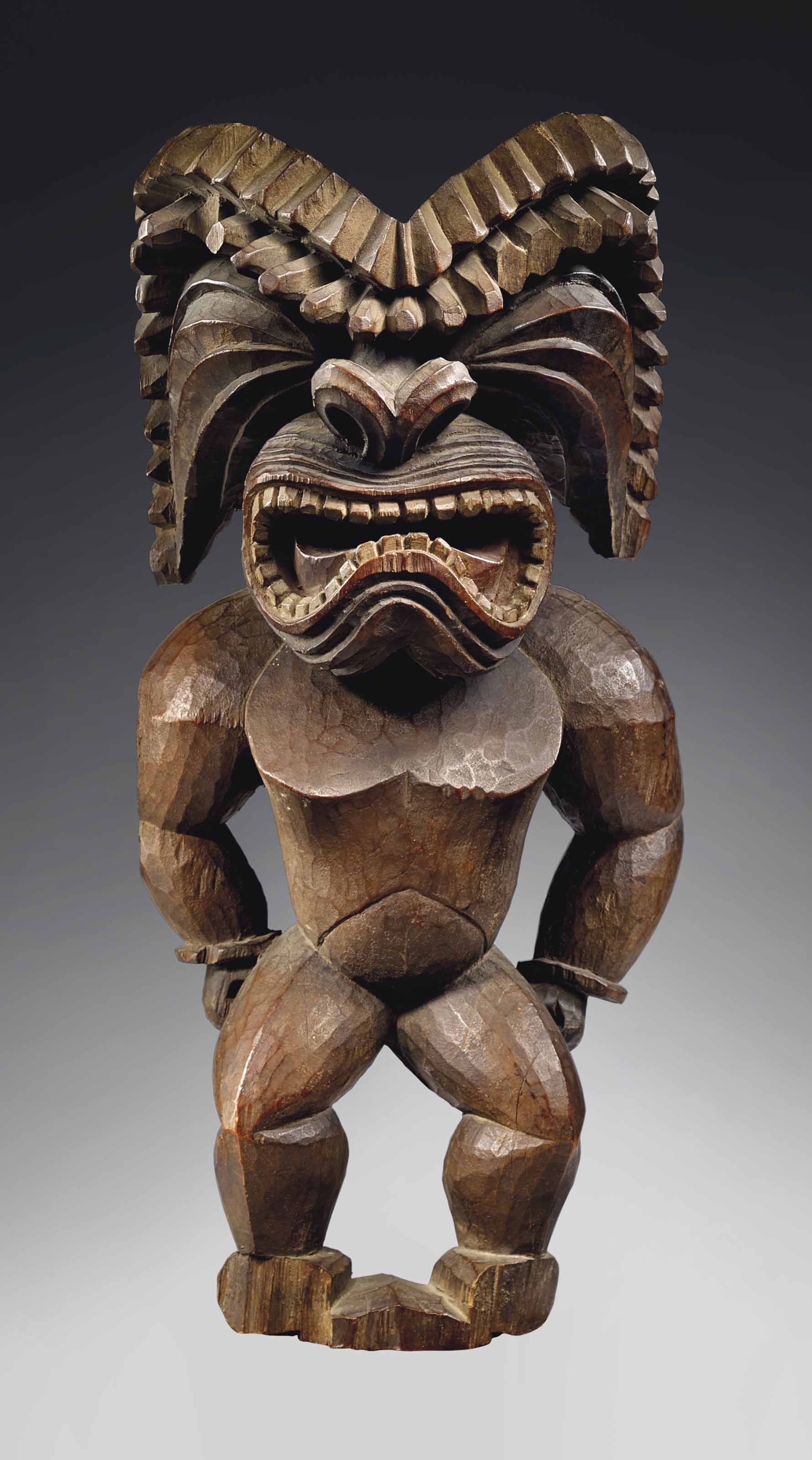 Importante statue Hawaienne de style kona, circa 17801820, représentant le dieu de la guerre