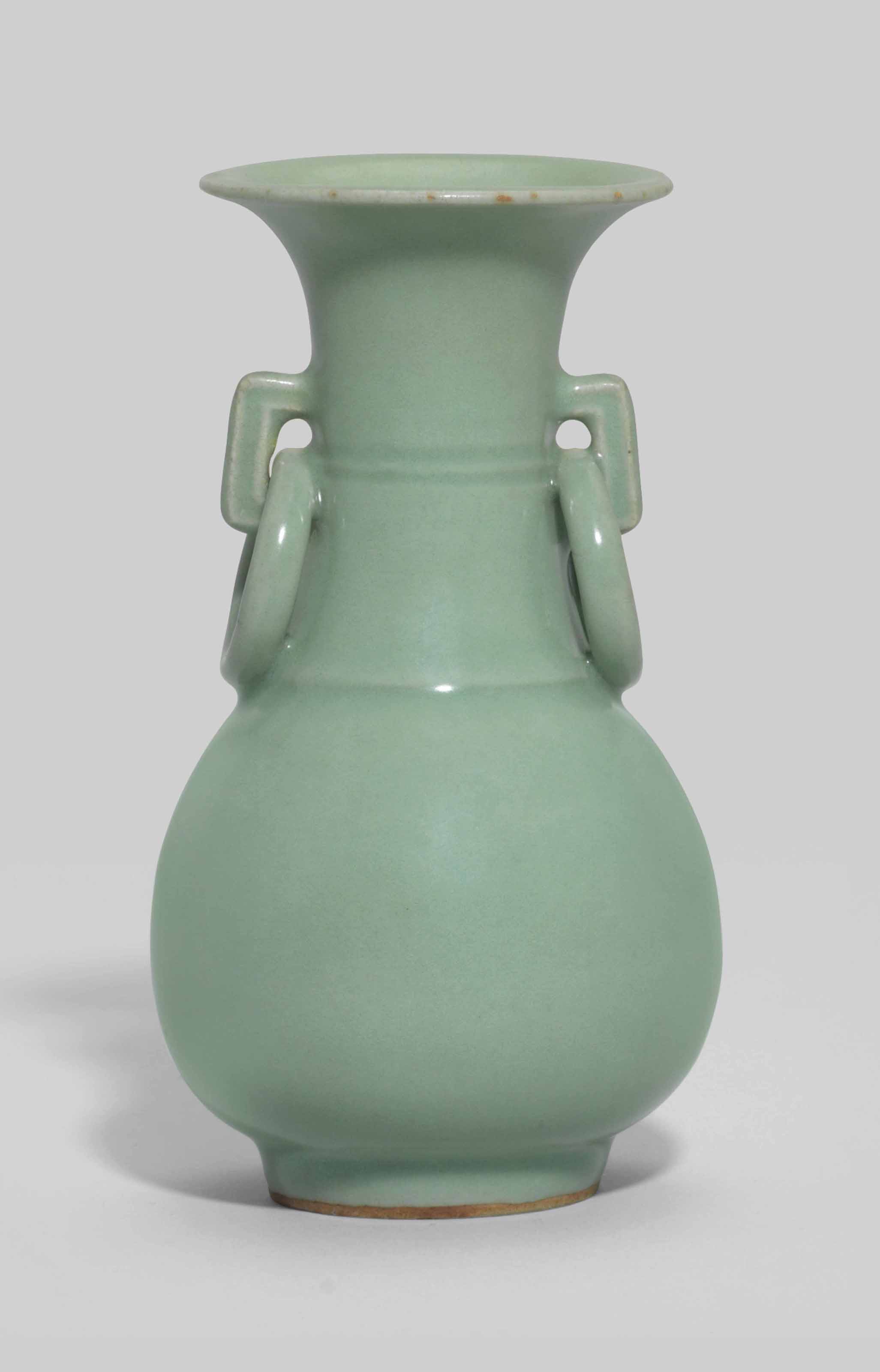 A LONGQUAN CELADONGLAZED PEARSHAPED VASE , MING DYNASTY (13681644) Christie's