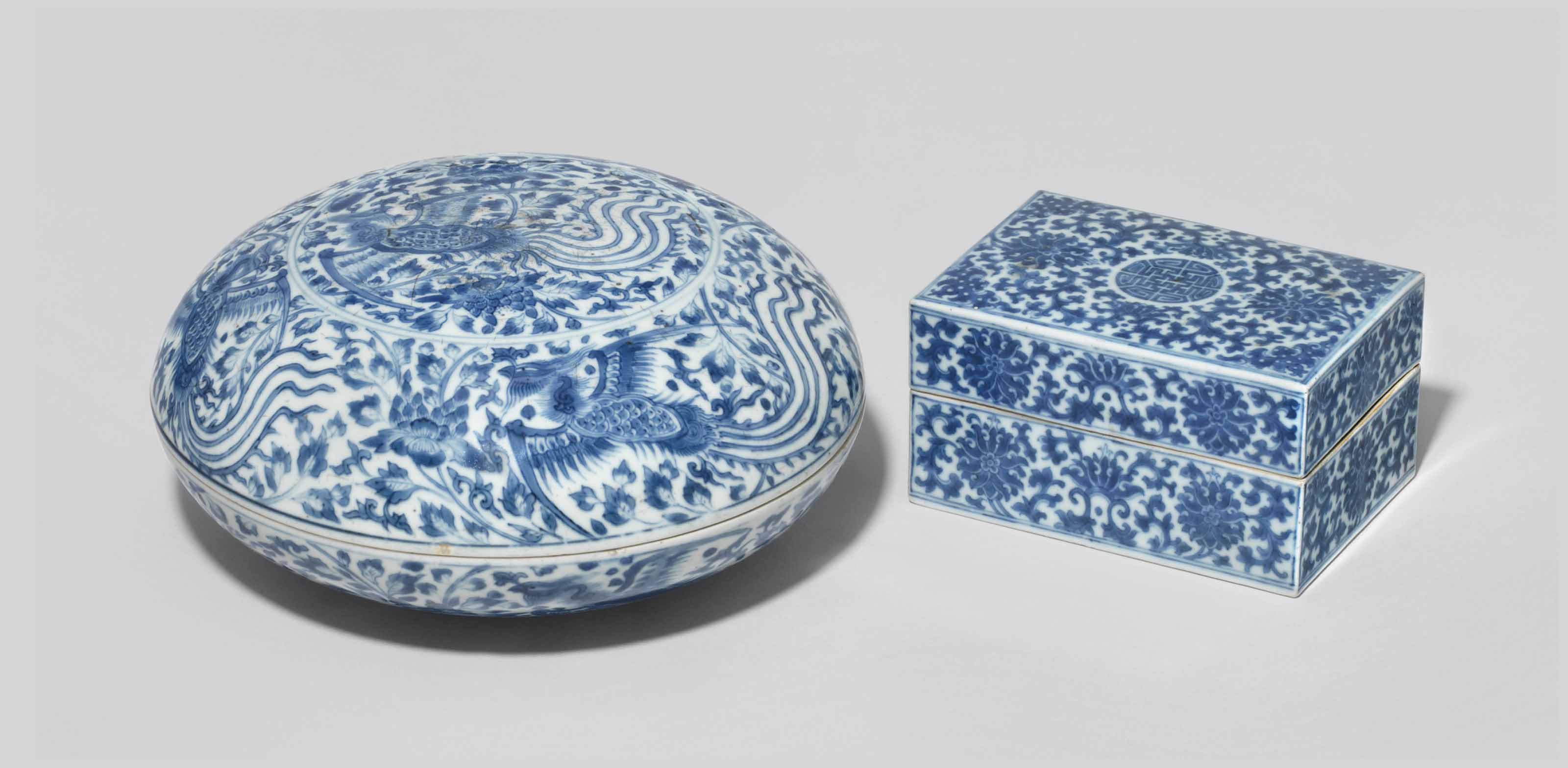 TWO BLUE AND WHITE BOXES AND COVERS , 18TH19TH CENTURY Christie's