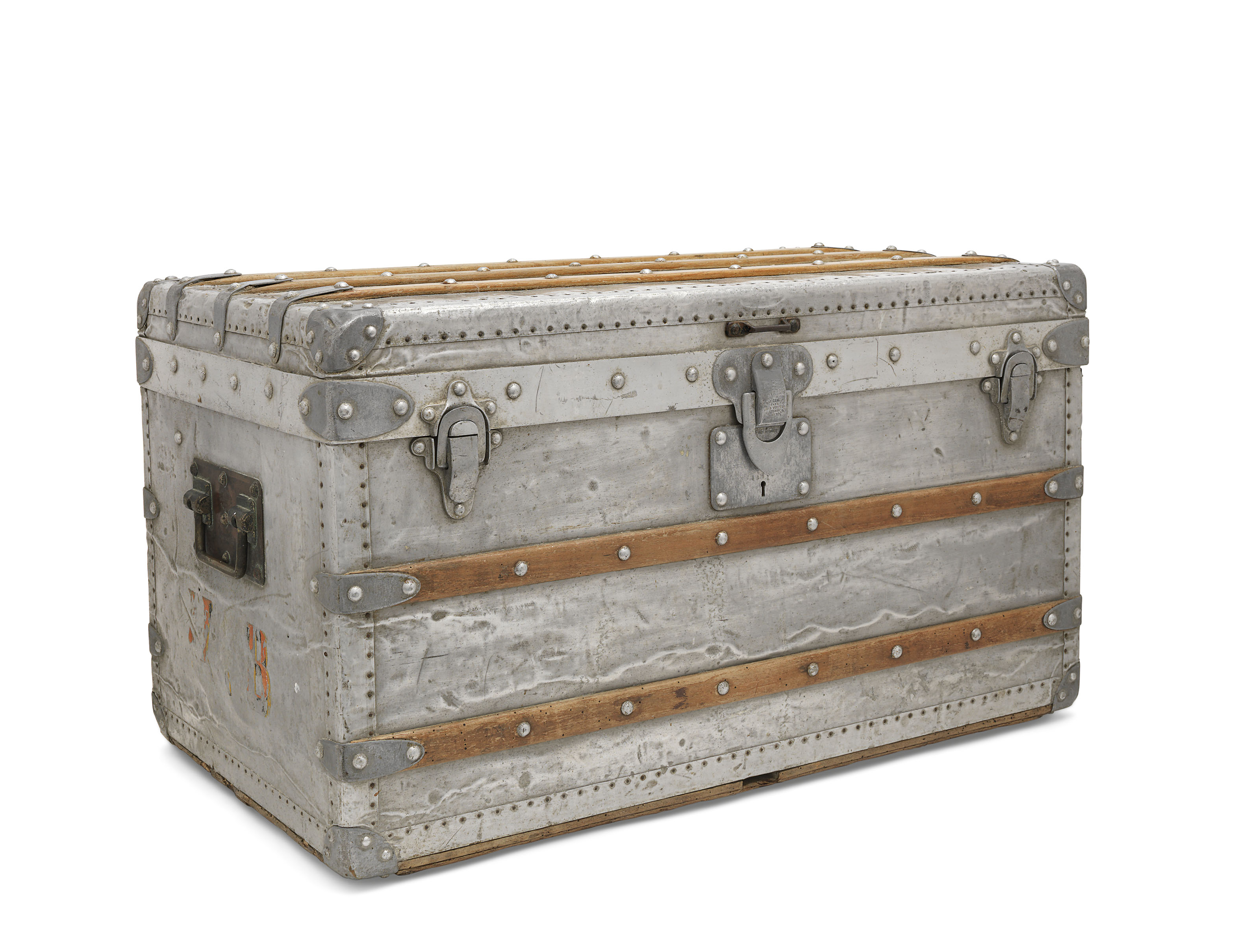 bonds explorer trunk