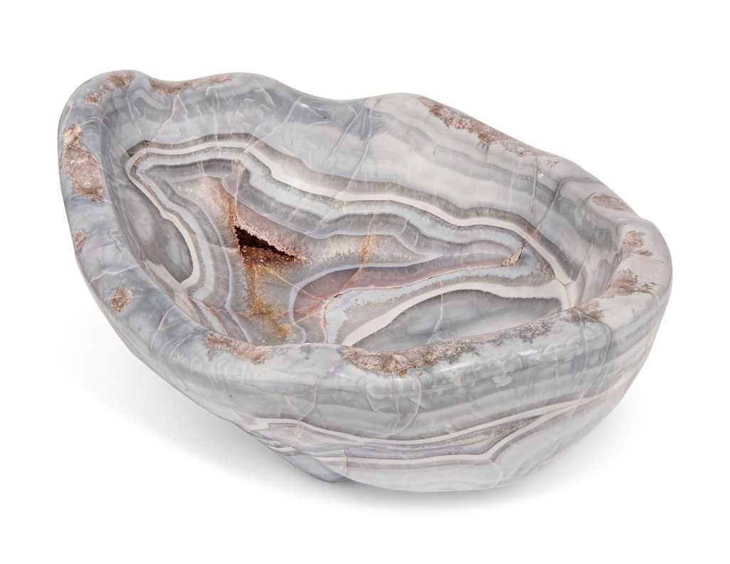 A LARGE AGATE BOWL, MADAGASCAR Christie’s