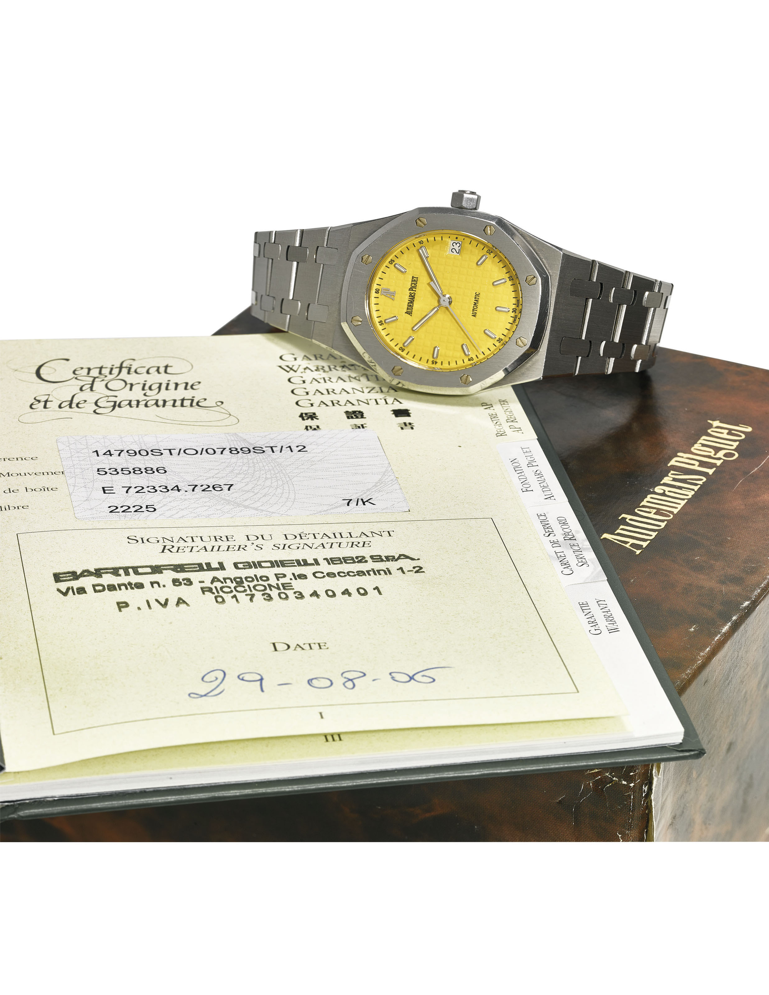 AUDEMARS PIGUET A FINE STAINLESS STEEL AUTOMATIC WRISTWATCH WITH SWEEP