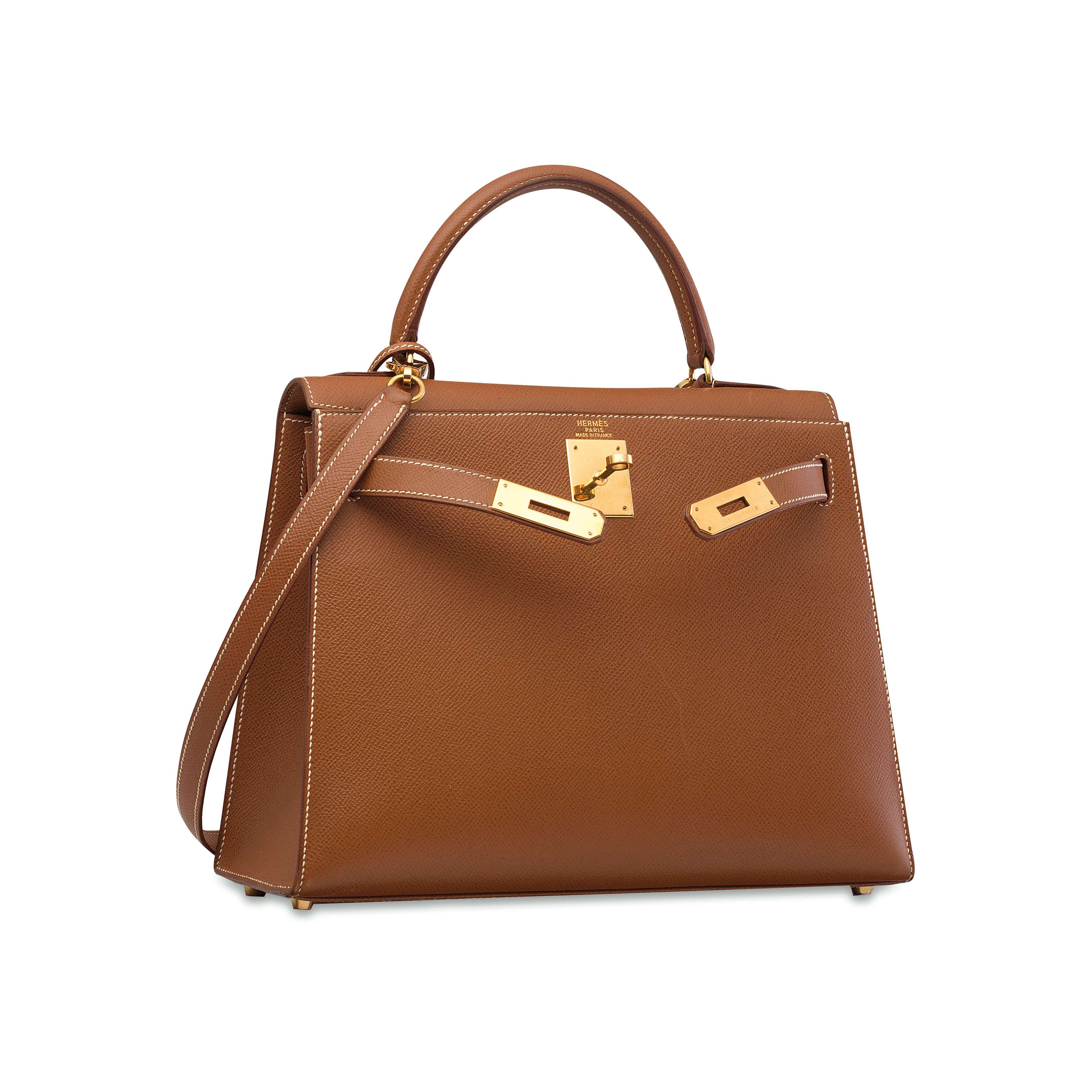 A GOLD COURCHEVEL LEATHER SELLIER KELLY 28 WITH GOLD HARDWARE