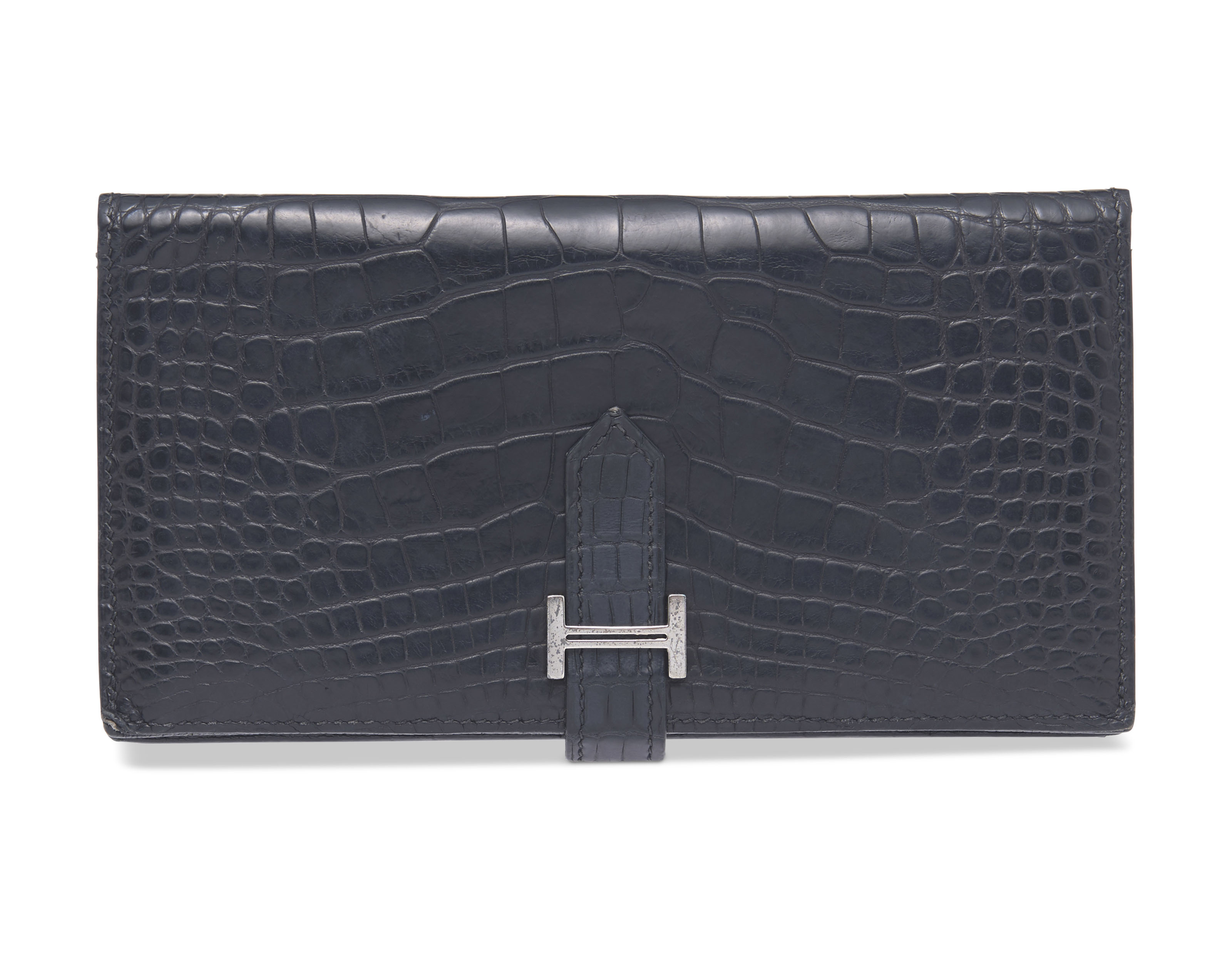A MATTE BLACK ALLIGATOR BÉARN WALLET WITH PALLADIUM HARDWARE