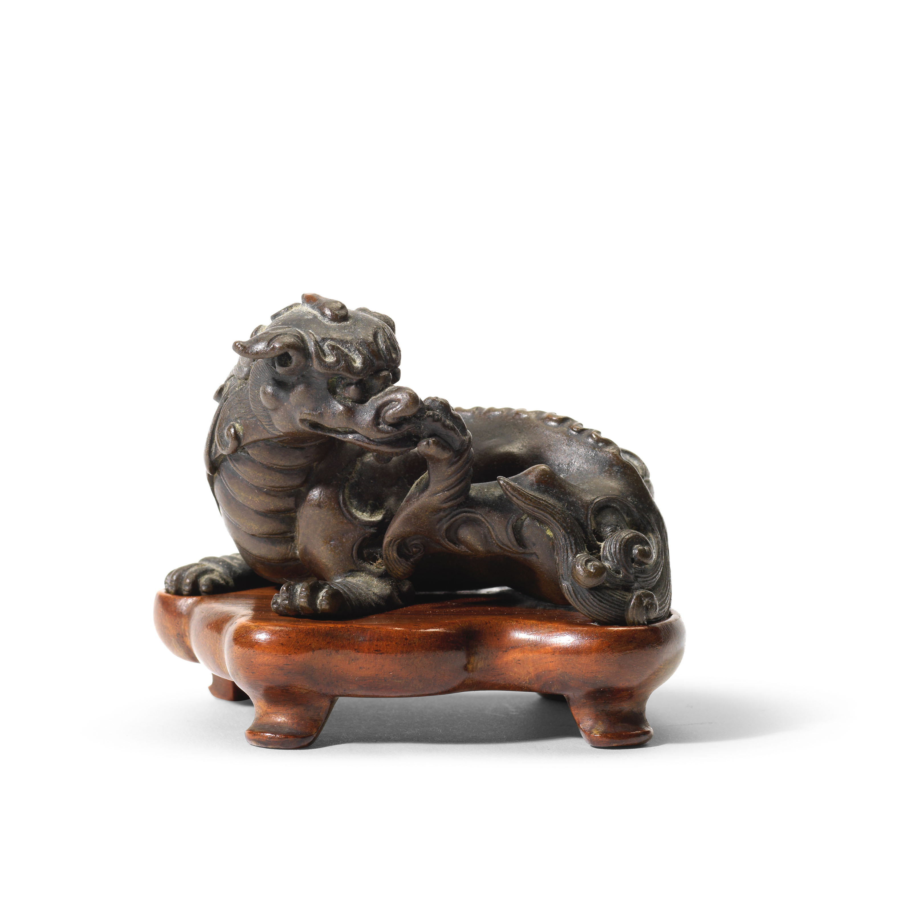 清十八世纪 铜麒麟镇纸