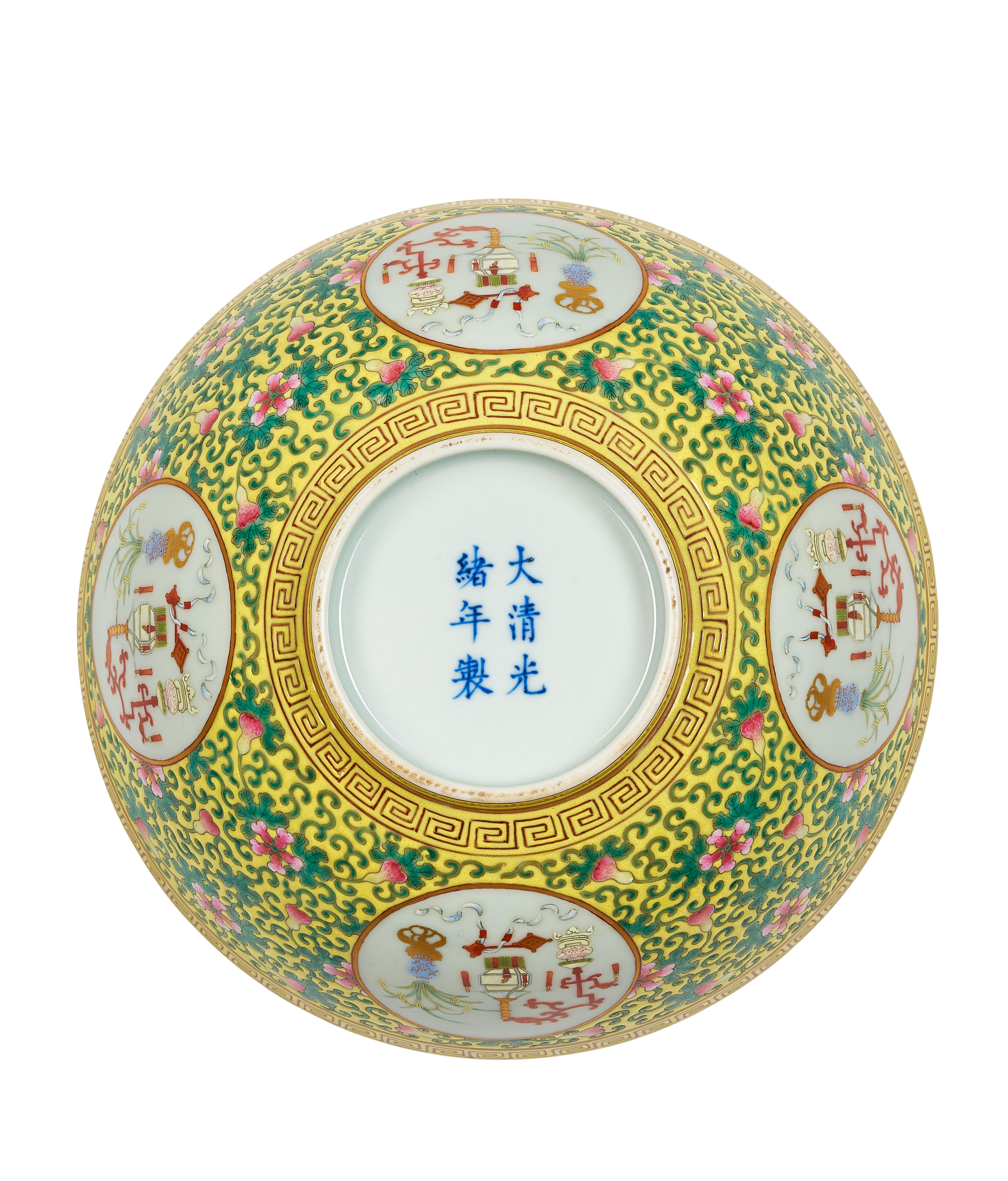 光緒 經文圖 清光緒黃地粉彩開光博古圖盌六字楷書款, GUANGXU SIX-CHARACTER