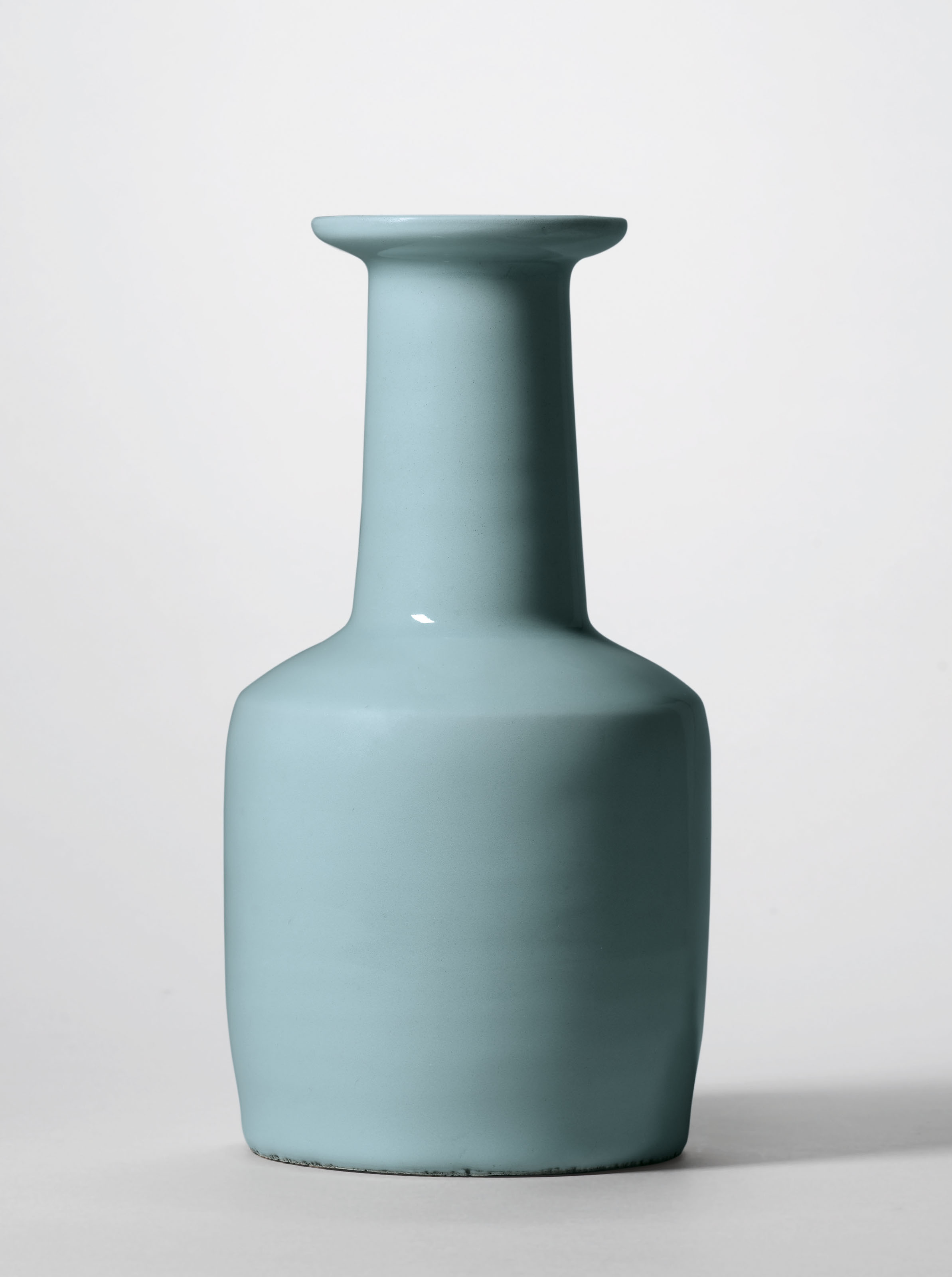 北宋汝窯天青釉茶盞, NORTHERN SONG DYNASTY, LATE 11TH-EARLY 12TH CENTURY | Christie's
