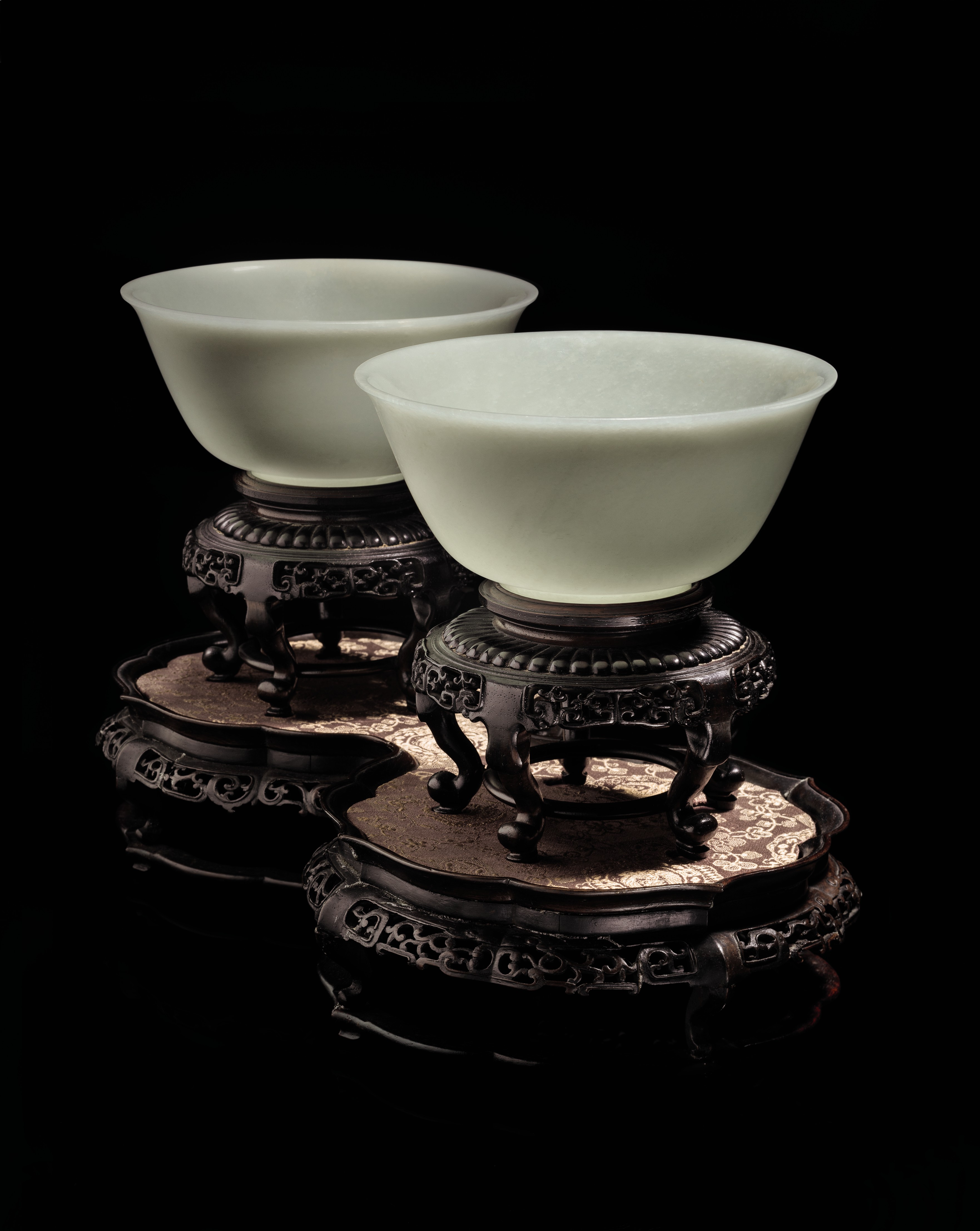 A MAGNIFICENT PAIR OF WHITE JADE BOWLS , 18TH CENTURY Christie's