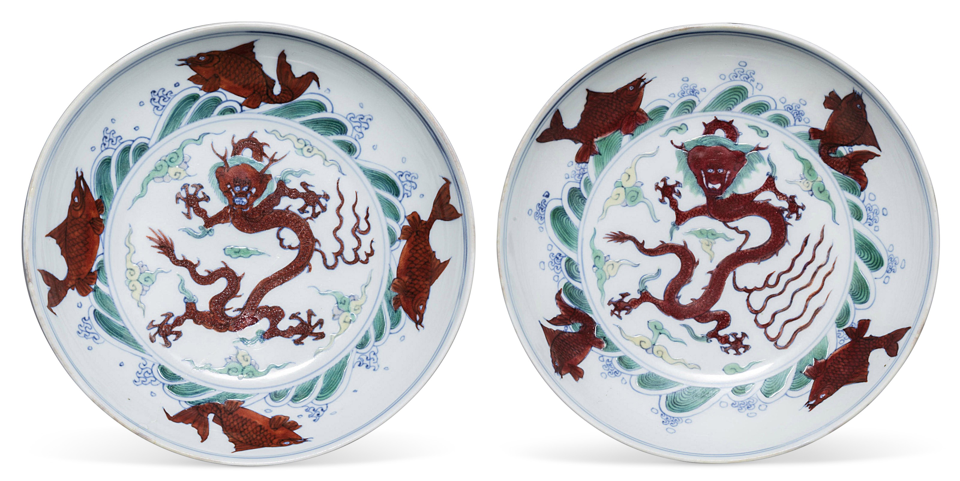 A PAIR OF DOUCAI 'DRAGON' DISHES, 18TH CENTURY Christie’s