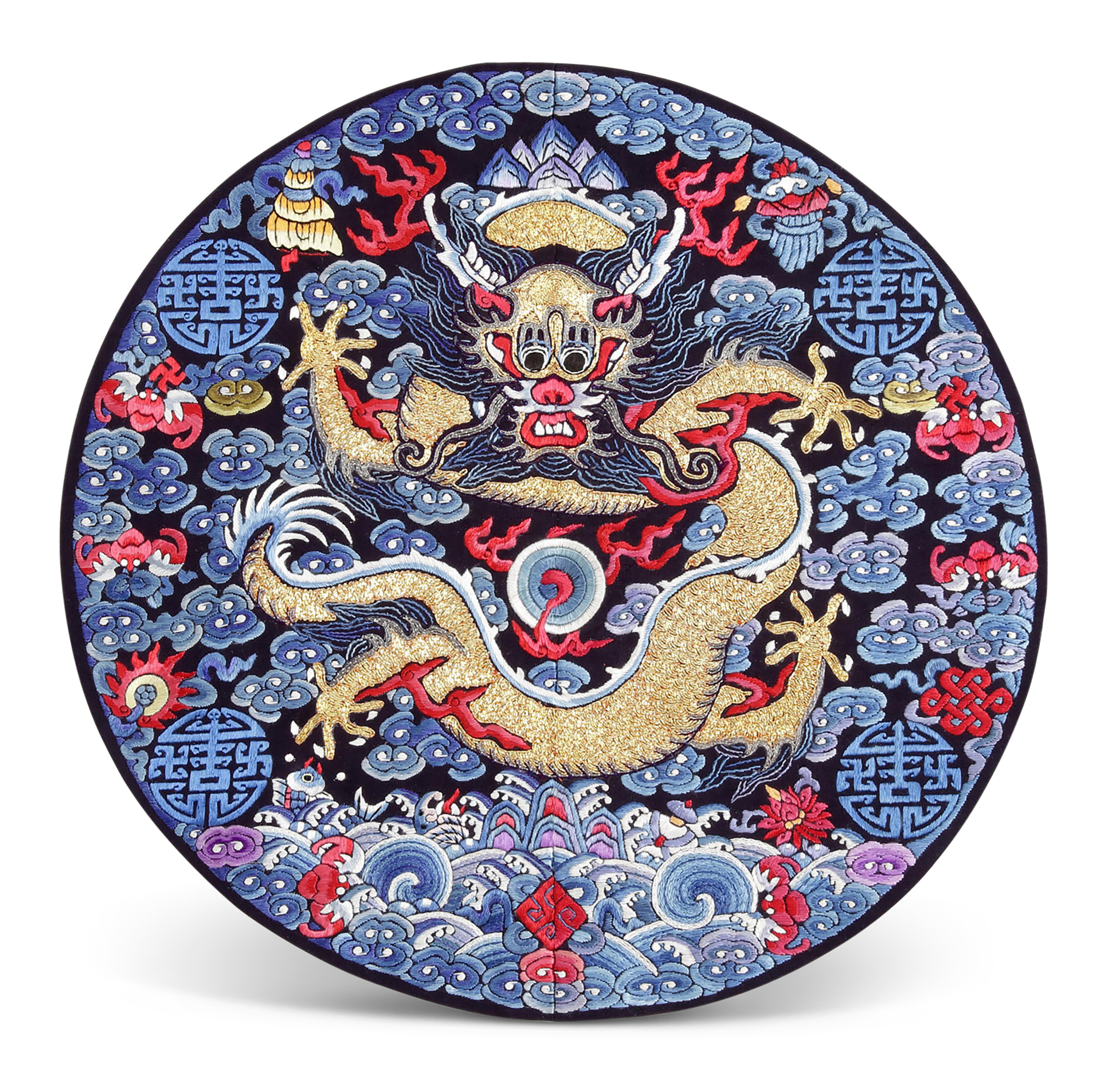 晚清刺绣海水云龙纹圆补子, LATE QING DYNASTY | Christie's