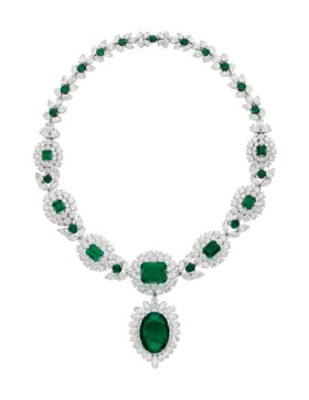 AN IMPRESSIVE EMERALD AND DIAMOND NECKLACE, BY VAN CLEEF & A