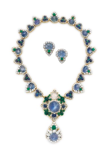 A set of sapphire, emerald and diamond jewellery, by David Webb. Sold for $250,000 on 17 April 2018 at Christie’s in New York