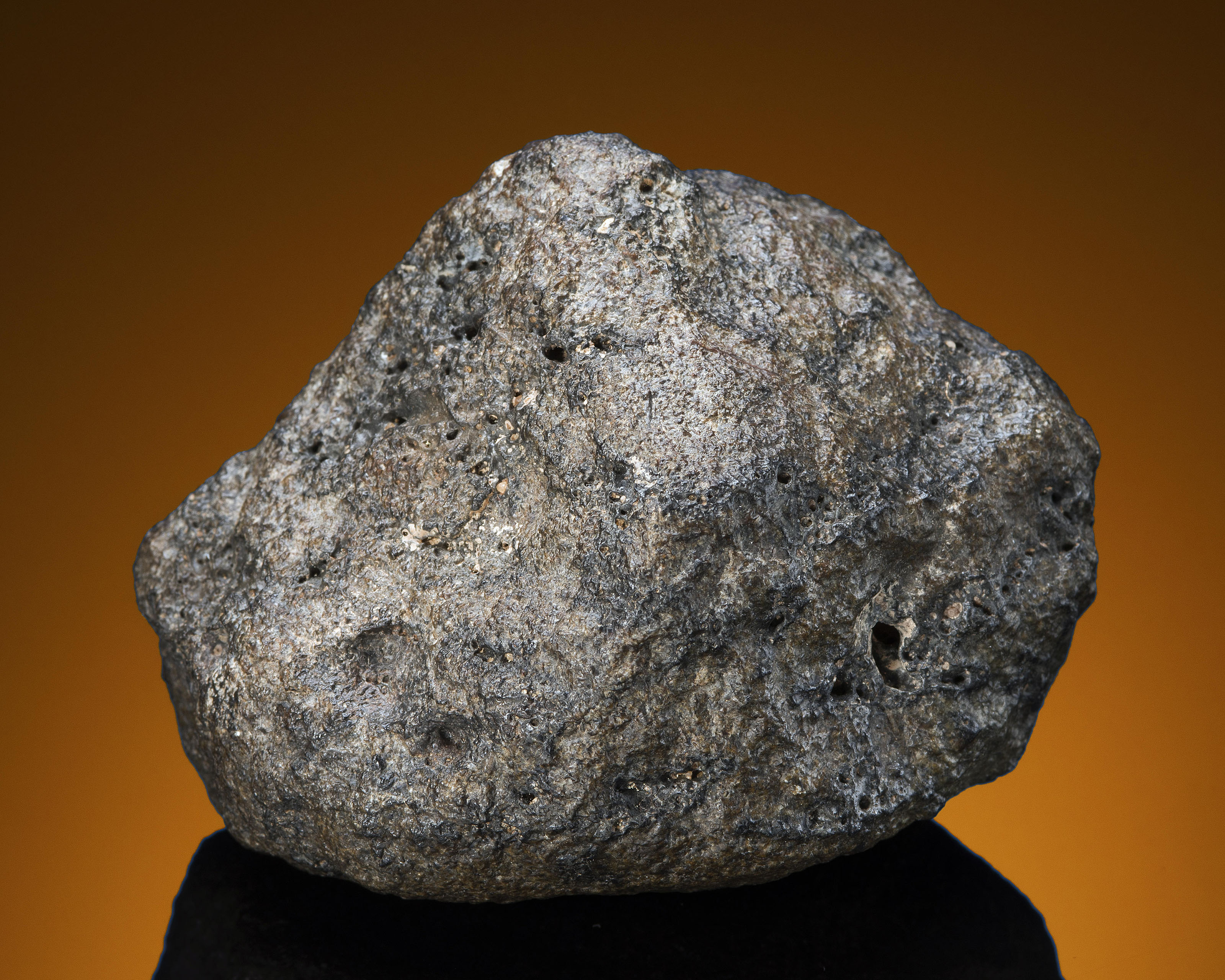 NWA 8656 — A PORTION OF THE MARS CONTAINING MARTIAN ATMOSPHERE