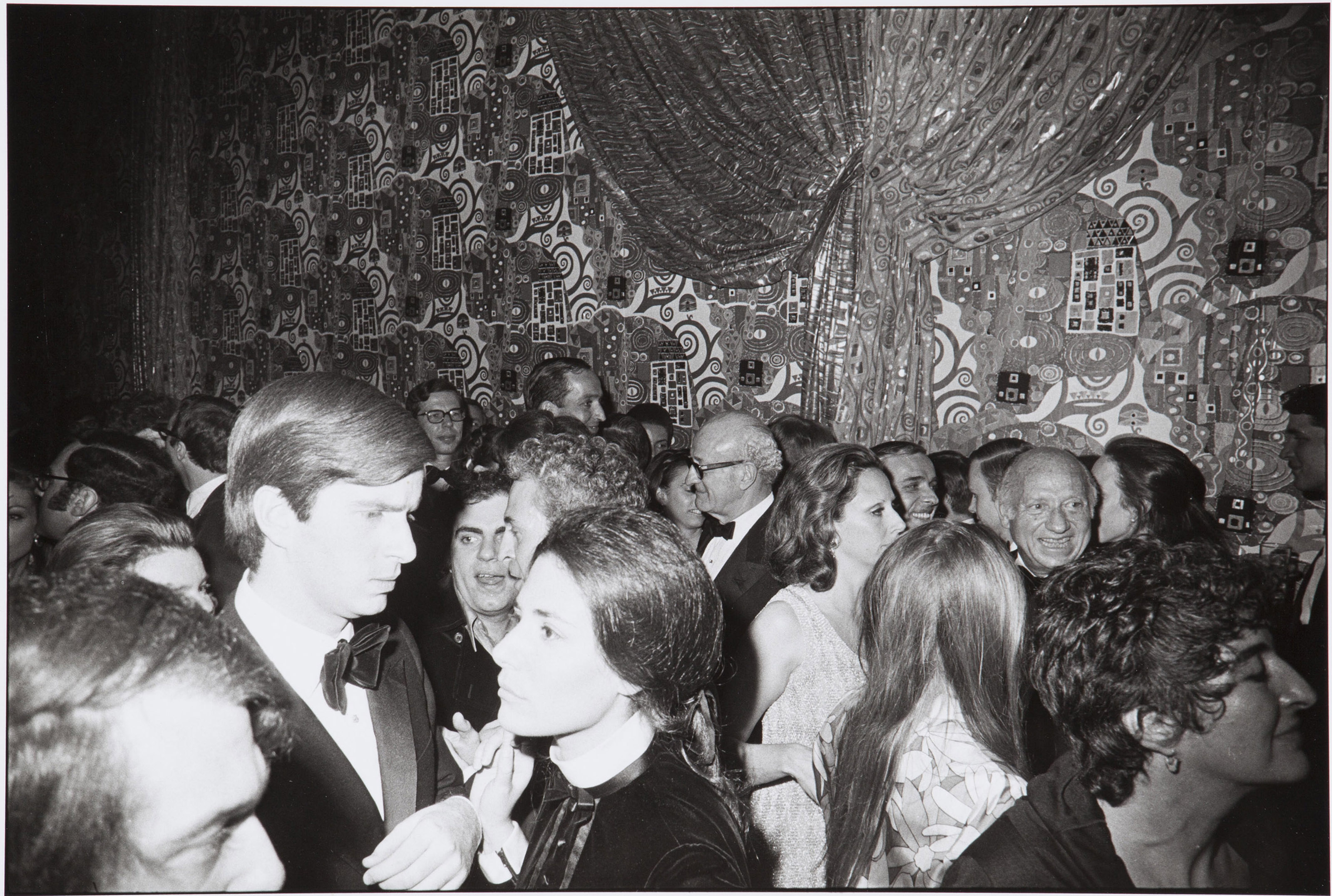 GARRY WINOGRAND (19281984), Centennial Ball, Metropolitan Museum of