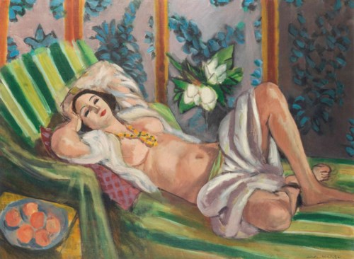 亨利&middot;馬蒂斯（1869-1954），《側臥的宮娥與玉蘭花》，1923年作於尼斯。 23 &frac34; x 31 7/8吋（60.5 x 81.1公分）。 2018年5月8日於佳士得紐約售出，成交價80,750,000美元&copy; Succession H. Matisse/ DACS 2019