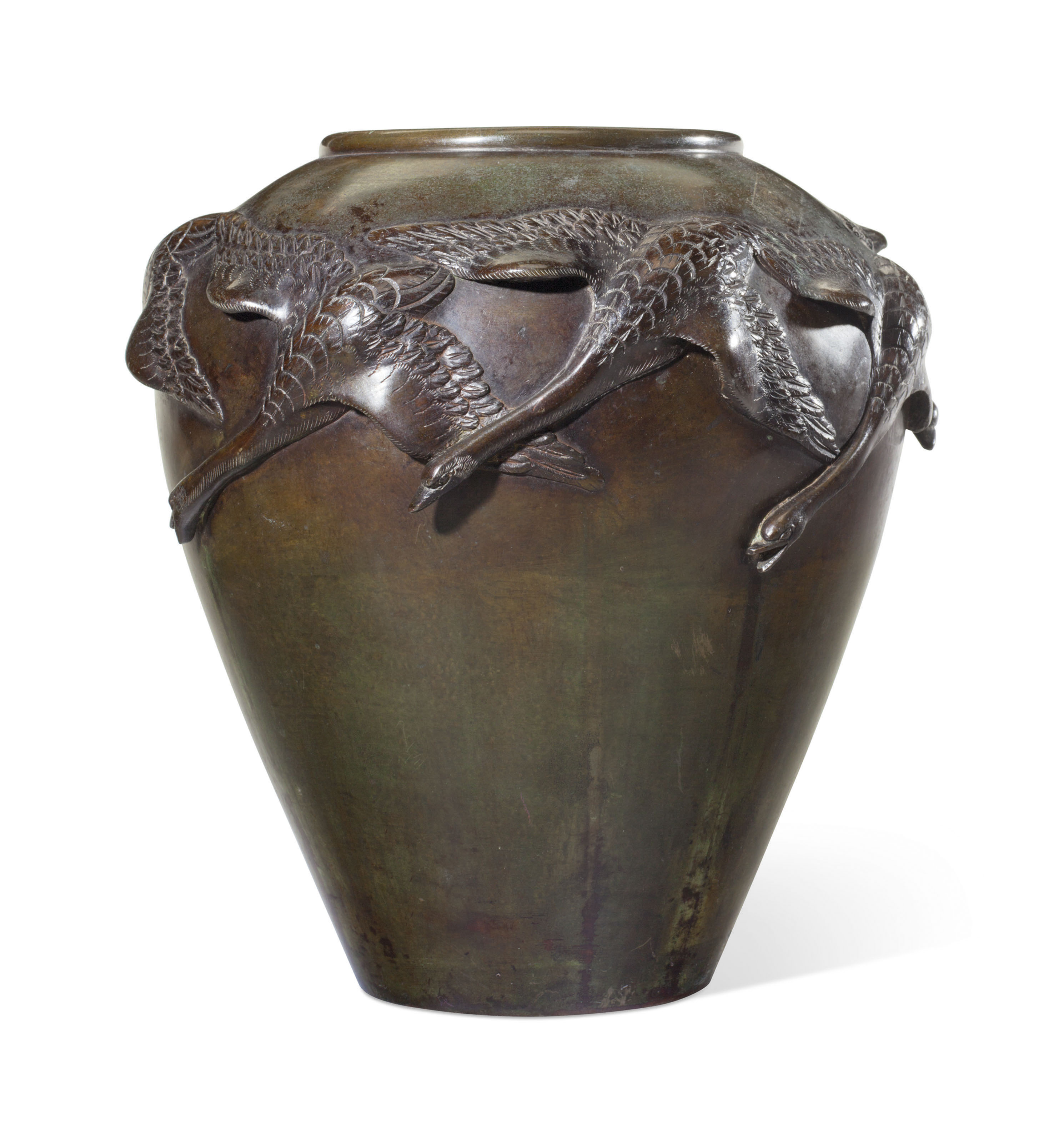 A JAPANESE BRONZE VASE , MEIJI/TAISHO PERIOD (FIRST HALF 20TH CENTURY