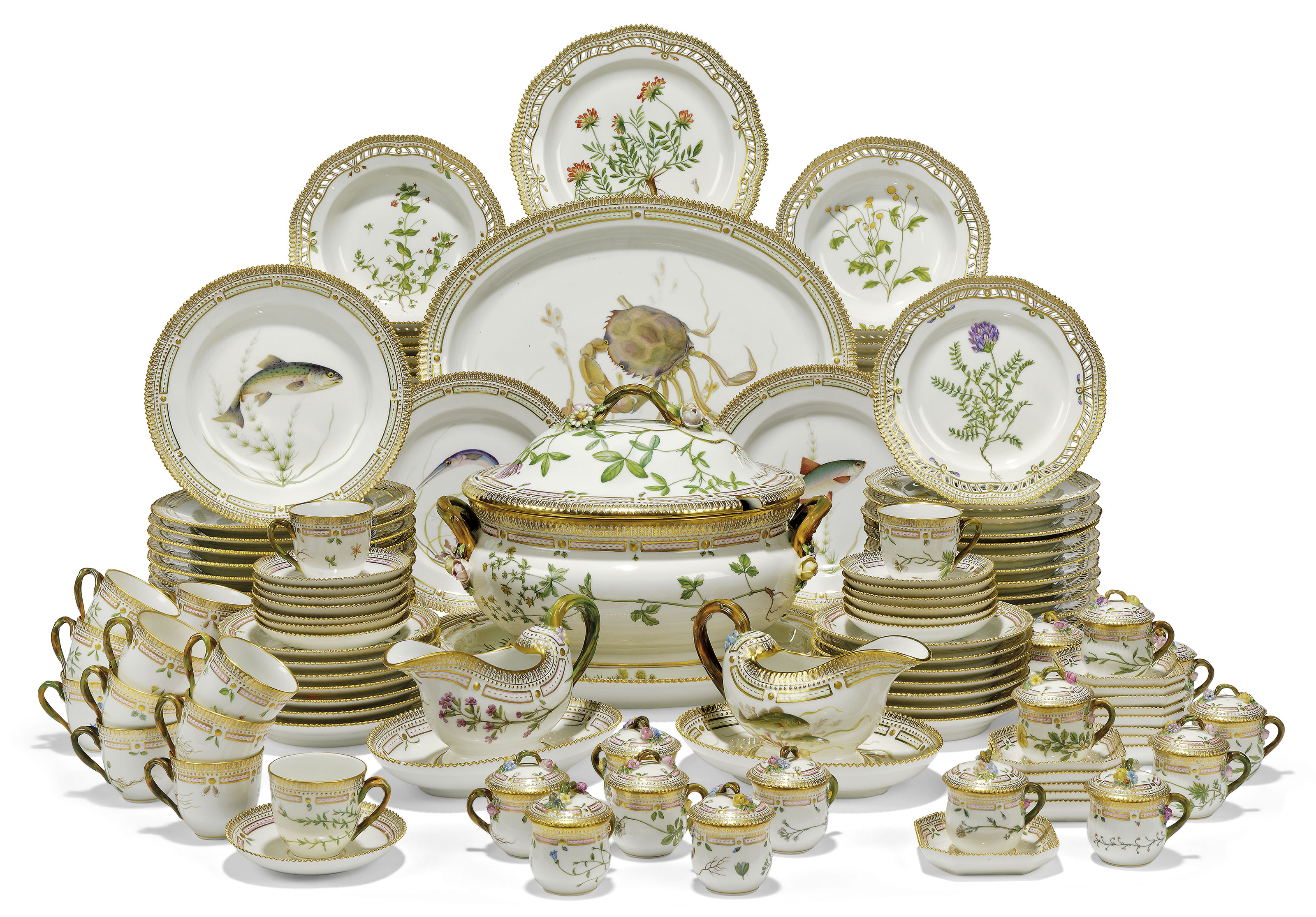AN EXTENSIVE ROYAL COPENHAGEN PORCELAIN 'FLORA DANICA' COMPOSITE