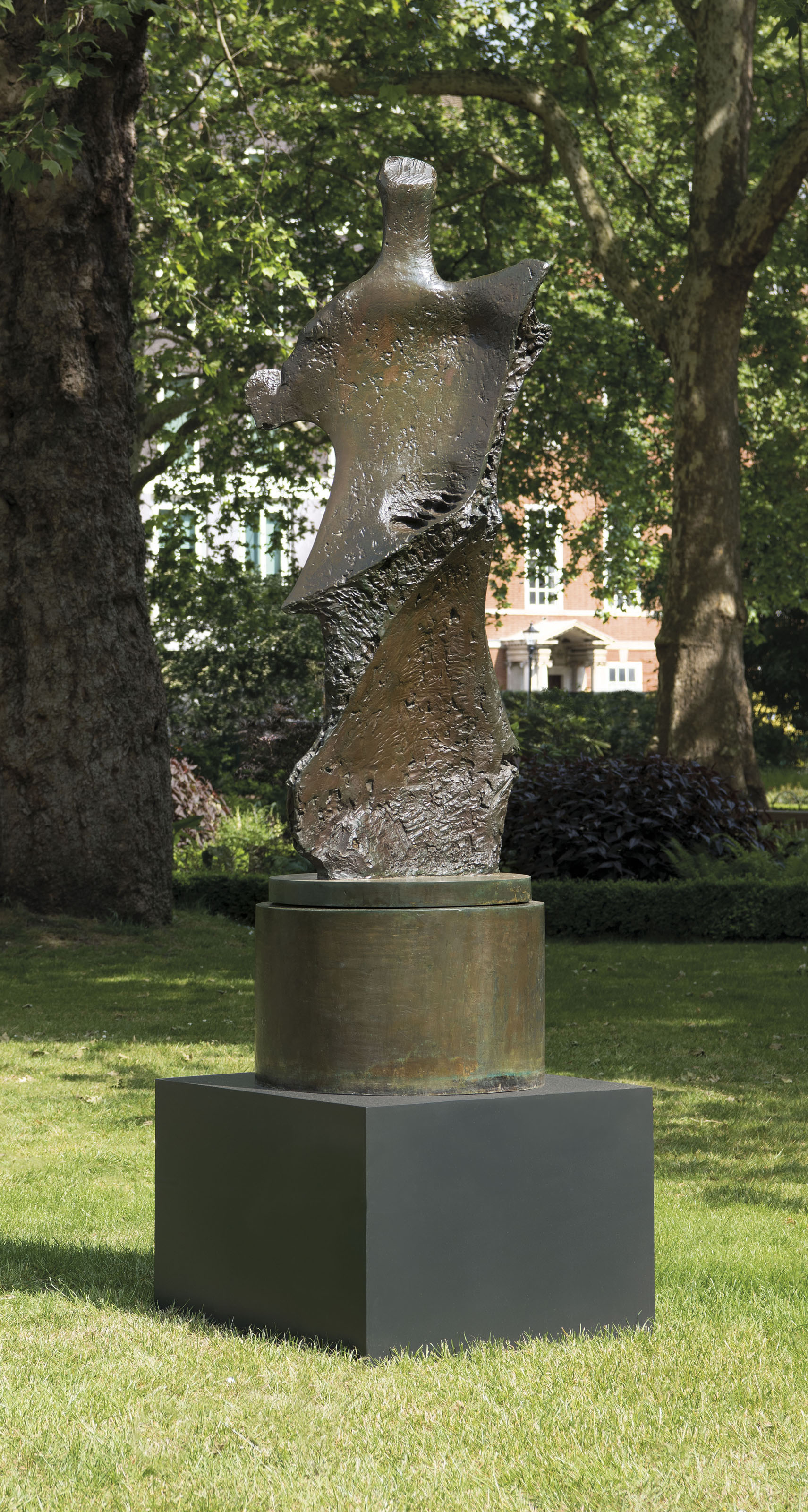 Working Model for Standing Figure: Knife Edge