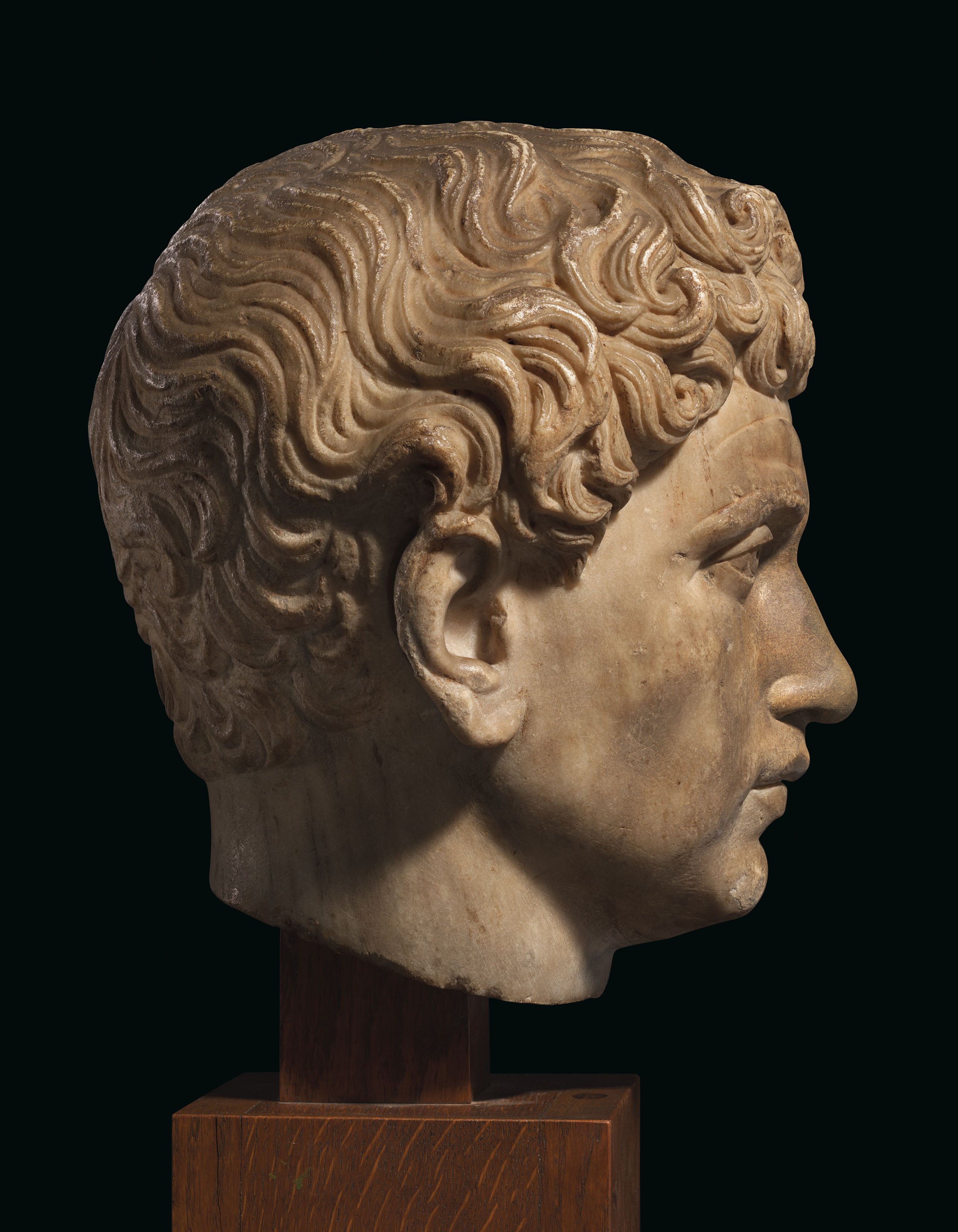 Подпись ускользнула.