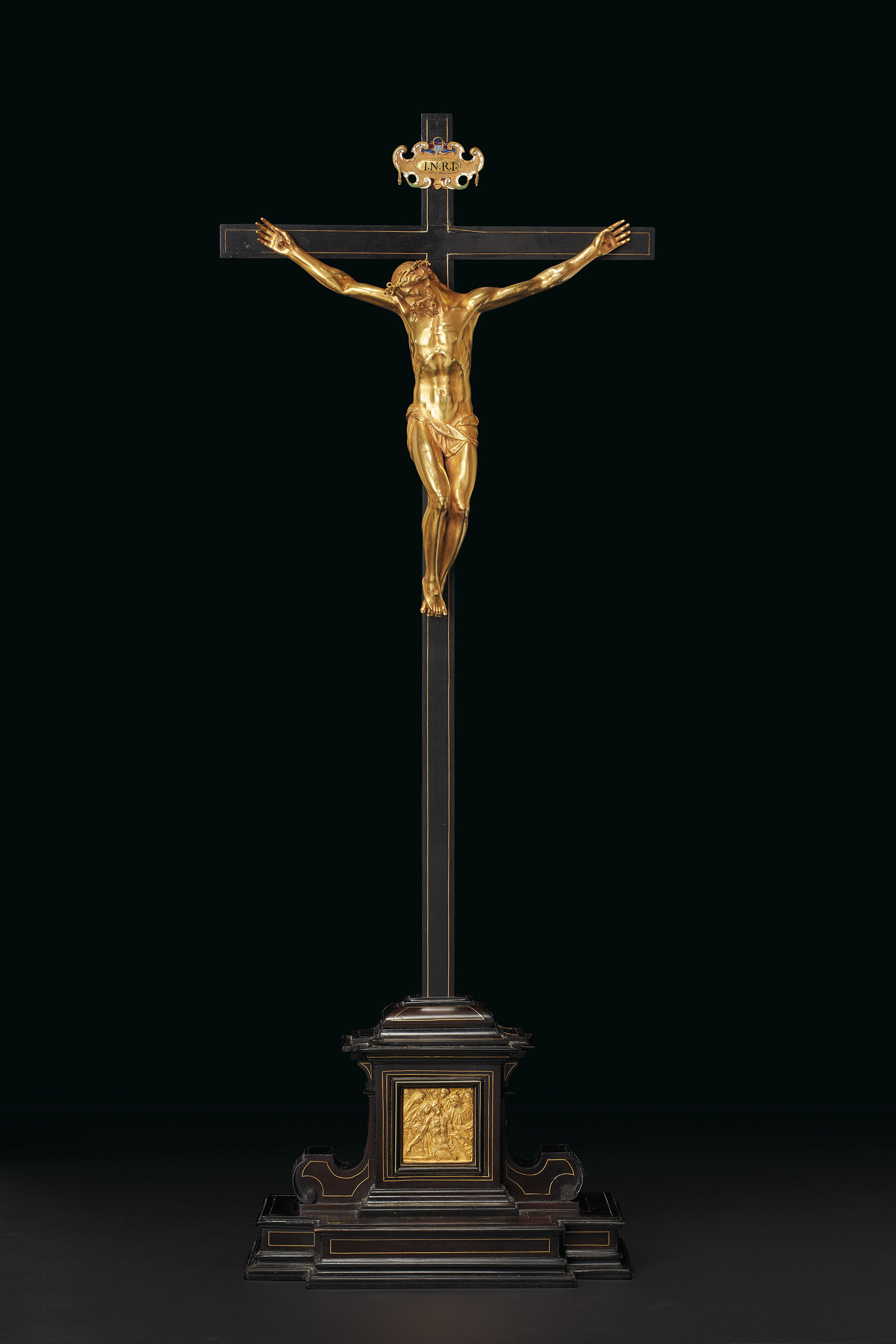 Gasparo Mola (active Florence 1571-1640 Rome), Florence, circa 1597-1606, Cristo Morto. 8 in (20.2 cm) high, gold corpus; 25½ in (64.8 cm) high, overall. Sold for £671,250 on 3 December 2019 at Christie’s in London